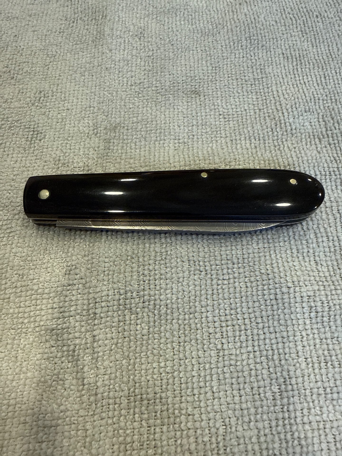Handgefertigtes Klappmesser, Slipjoint, Damast – Bild 1