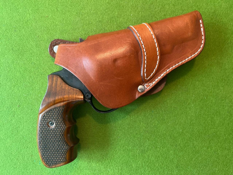 AKAH STECK/INNENBUND CROSSDRAW HOLSTER S&W KLEINE/MITTLERE REVOLVER BIS 3" – Bild 1
