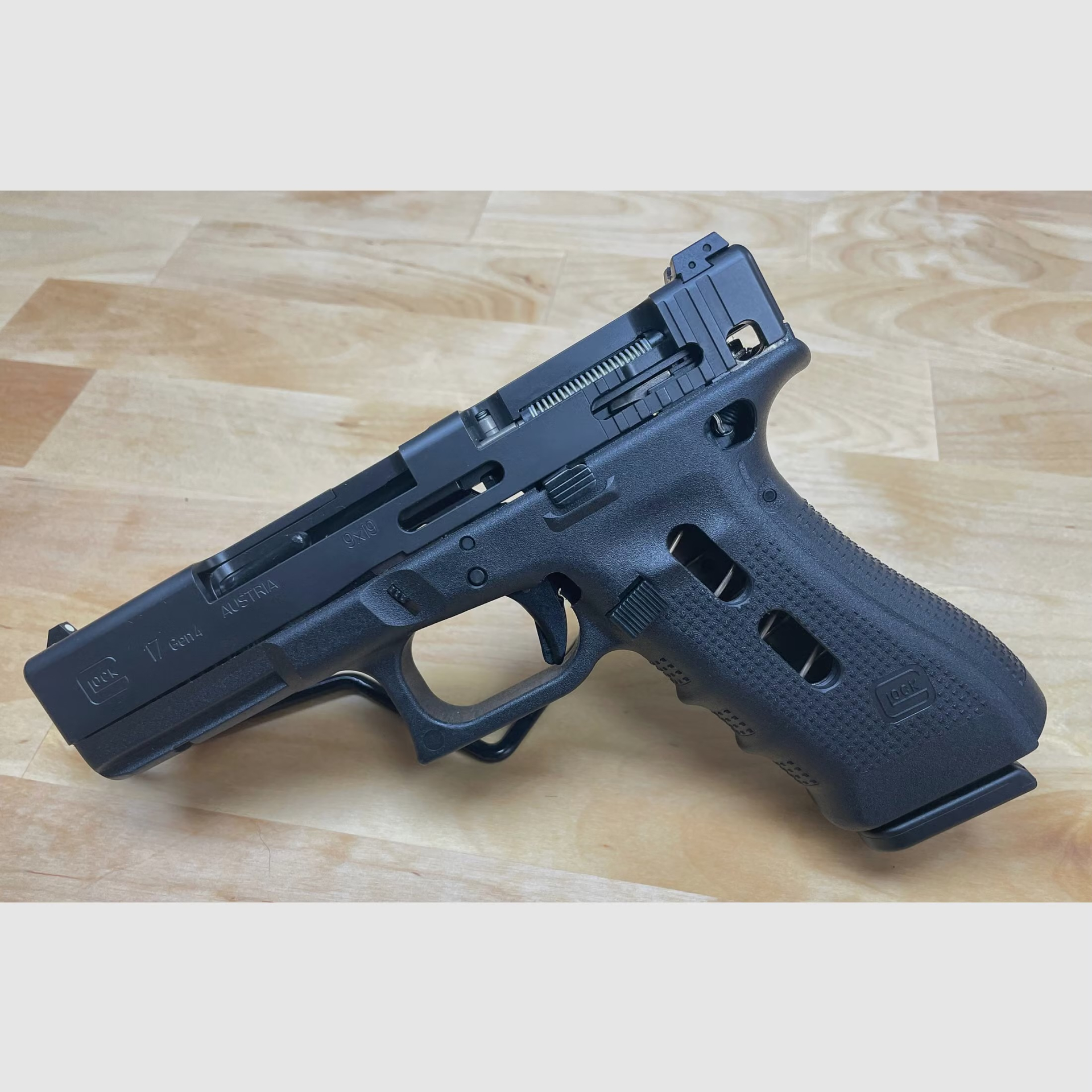 Schnittmodell Glock 17 Gen. 4 – Bild 1