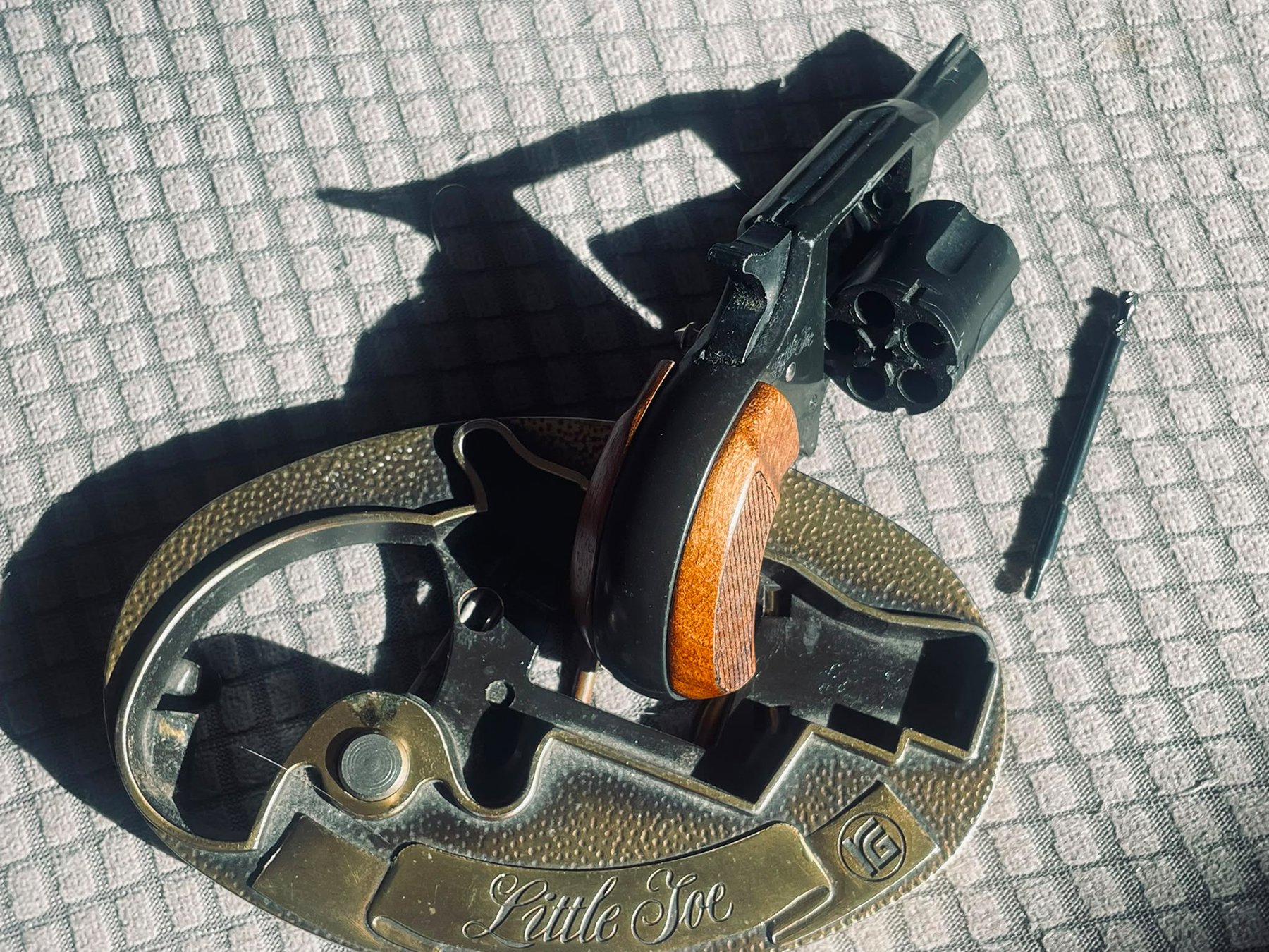 Röhm Little Joe inkl. Gürtelschnalle RÖHM - Schreckschuss Gasrevolver im Kaliber 6 mm, brüniert – Bild 3