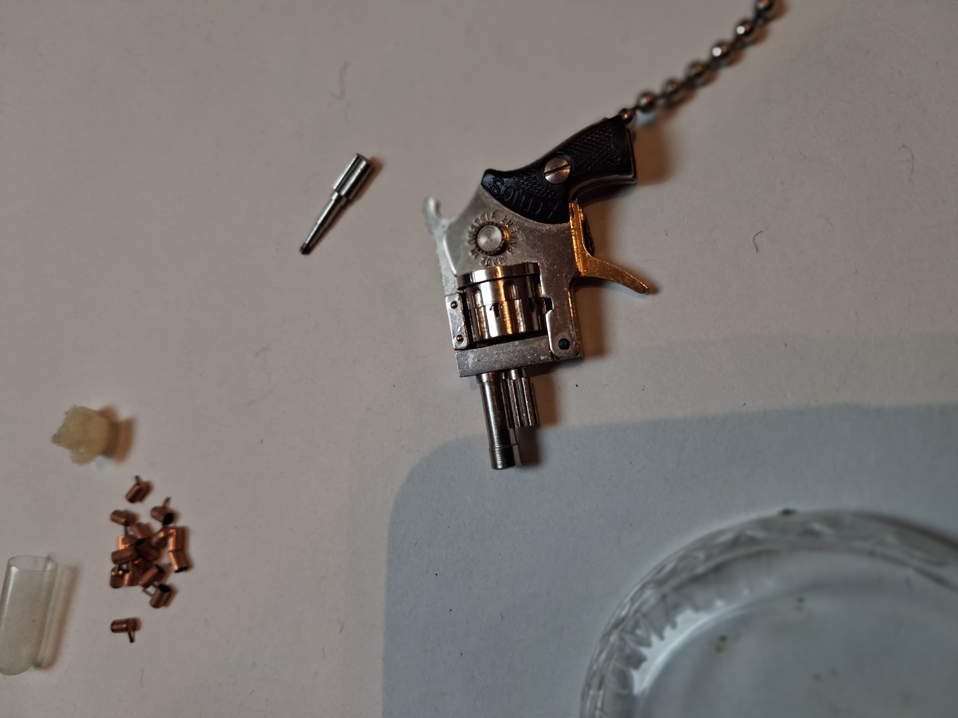 Kleinster Revolver der Welt – Bild 3