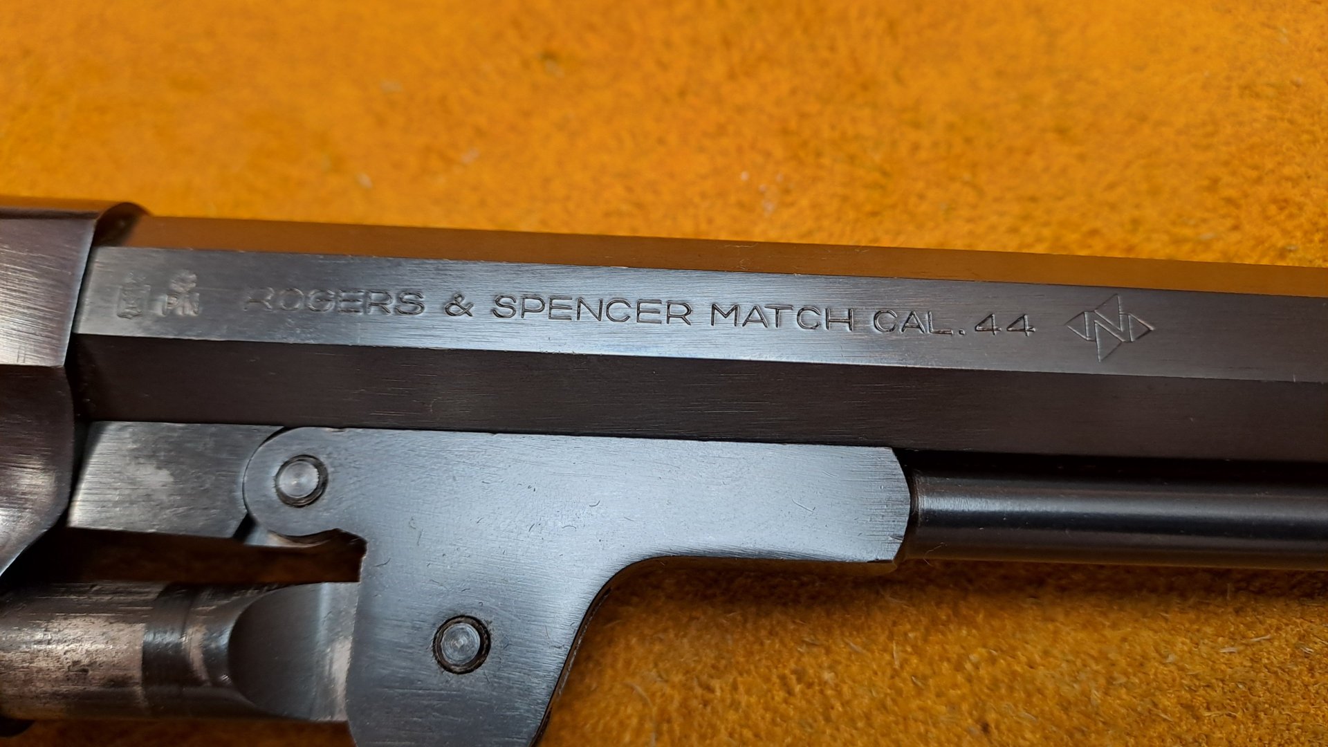 Perkussionsrevolver Rogers & Spencer Match Cal.44 – Bild 4