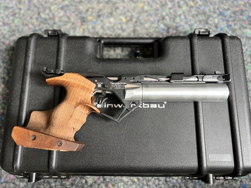 Feinwerkbau FWB P8X Matchluftpistole 4,5mm Rechts M Zubehörkoffer – Bild 5