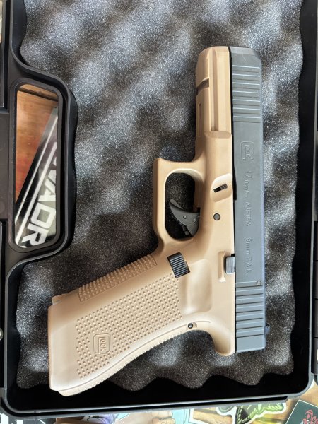Glock 17 Gen5 Schreckschuss Pistole 9mm P.A.K. coyote neu – Bild 2