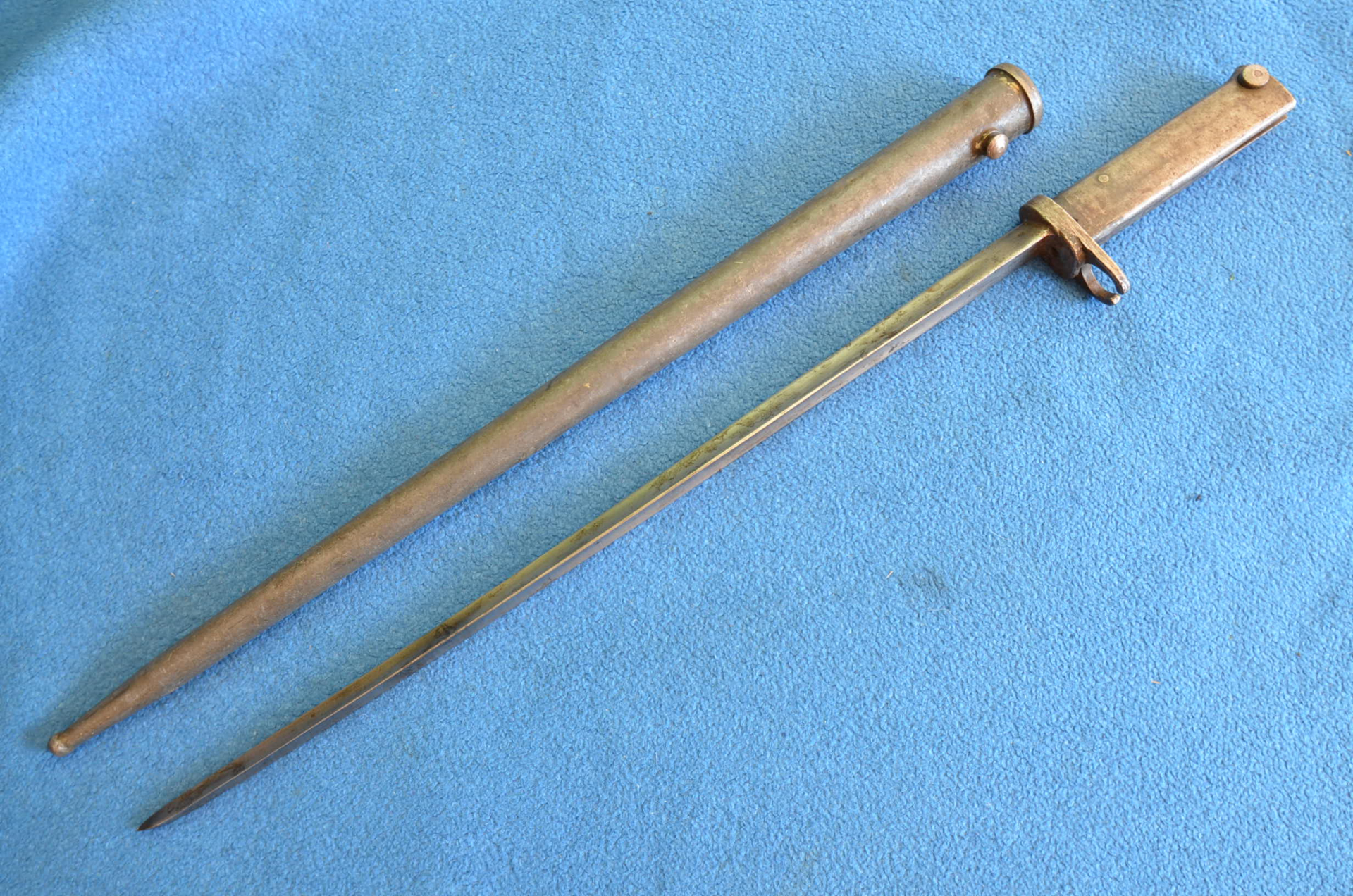 SEHR SELTENES AUSHILFS BAJONETT DEUTSCHES REICH 1.WK AUS BRITISCHEM BAJONETT M1853 – Bild 1