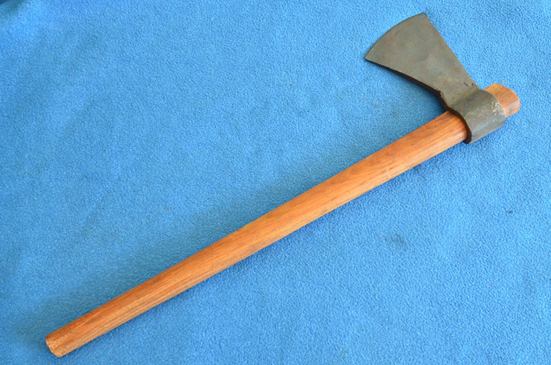GESCHMIEDETES BEIL WURFBEIL – Bild 1