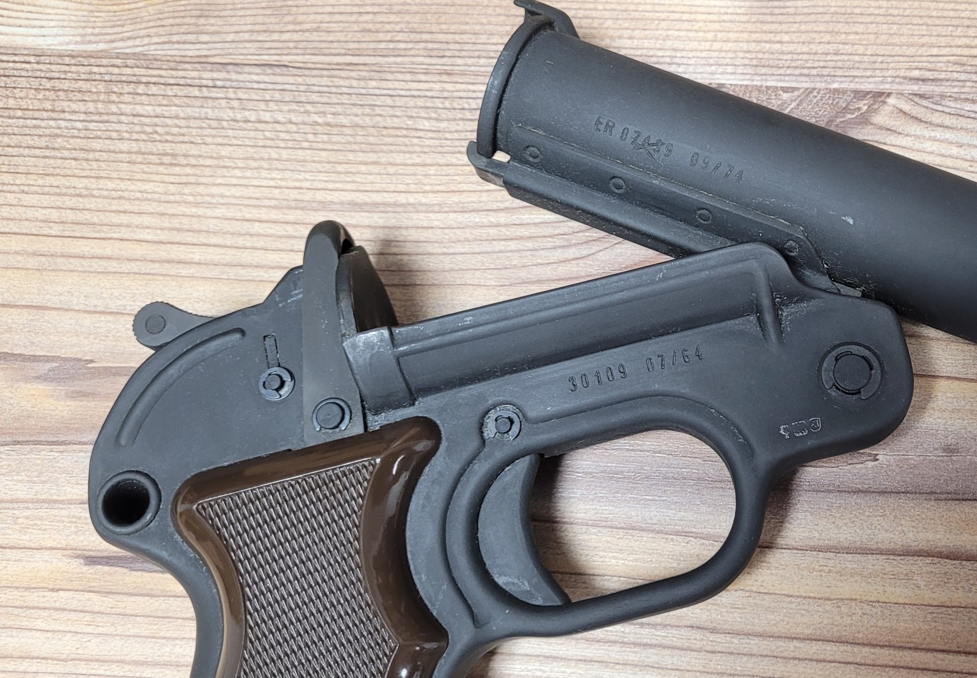 Signalpistole Geco P2 BW Geco P 2 Bundeswehr - Kaliber 4 Leuchtpistole – Bild 5