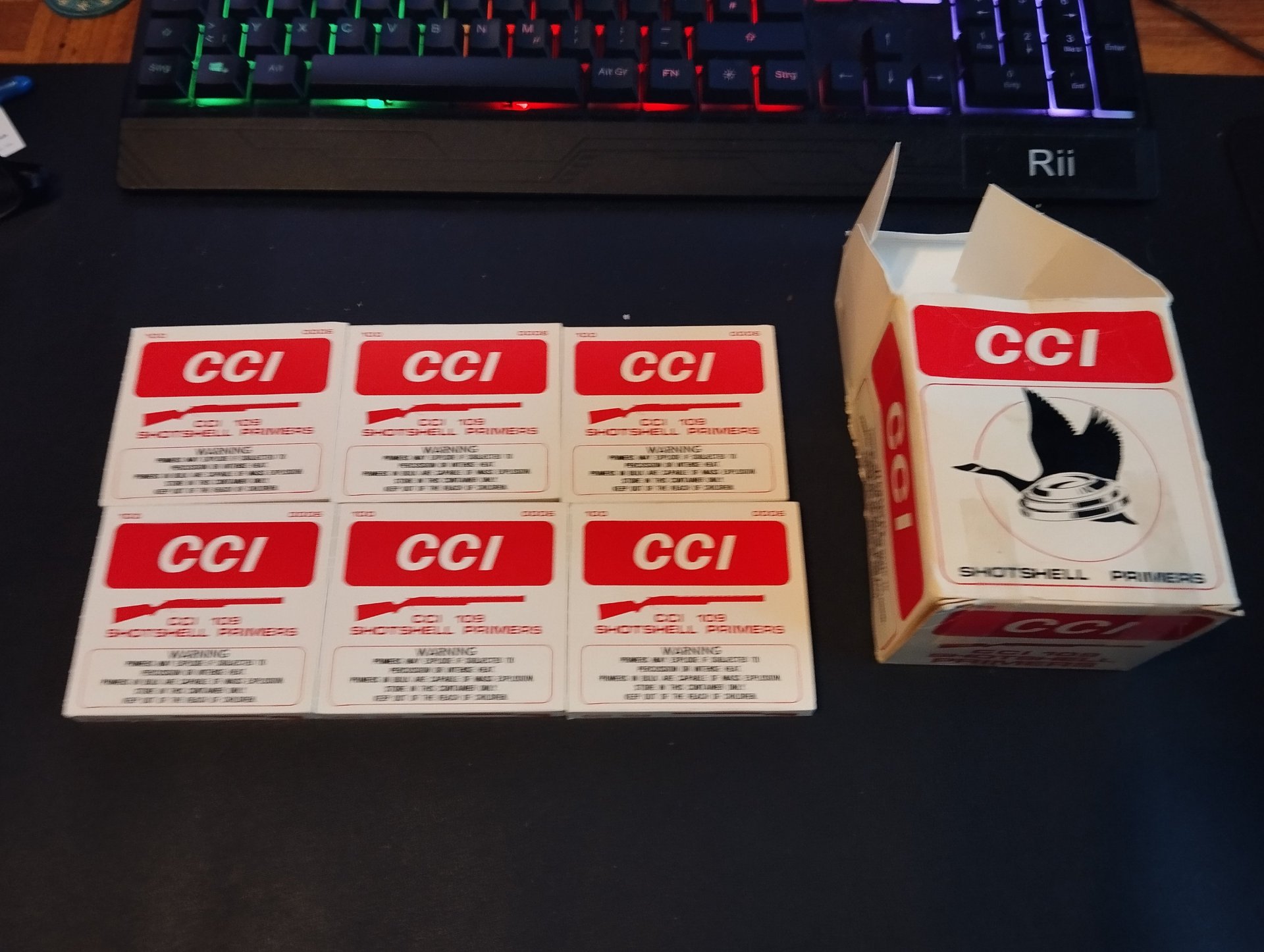 6 Päckchen alte CCI 109 Shotshell Primers – Bild 1