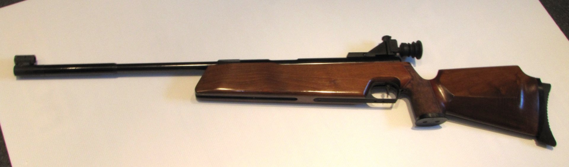 Feinwerkbau 300S Cal. 4,5mm (F-Zeichen) in OVP + RWS Schüttelbox – Bild 1