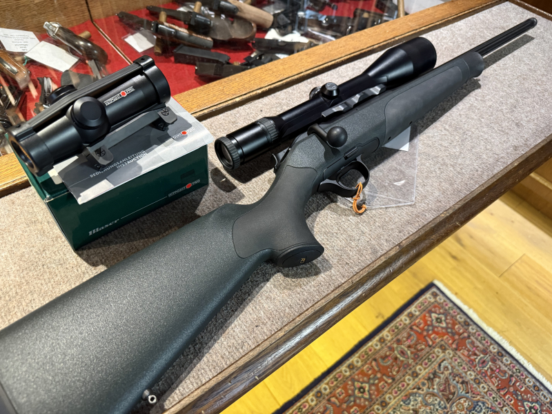 Rep.Büchse Blaser R8 Kal.9,3x62 mit Zeiss ZF mit Blaser Hitpoint mit Gewinde – Bild 4