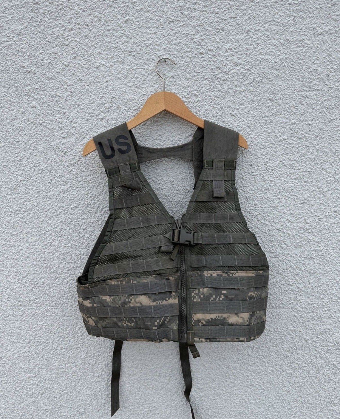 US Army MOLLE II FLC Kampfweste – Fighting Load Carrier – Trageweste – MOLLE Koppeltragegestell – Bild 1