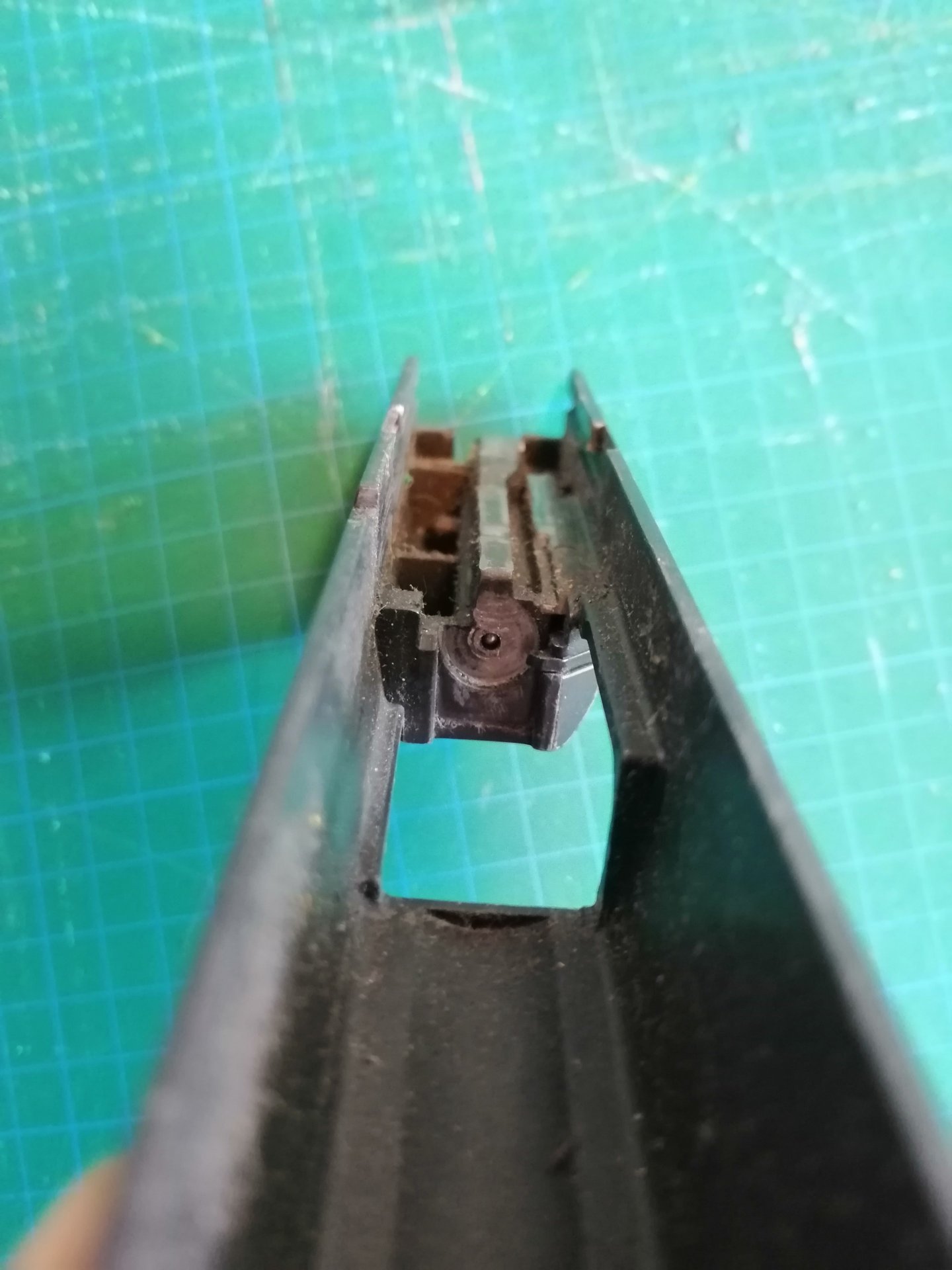Umarex P30 mit 2 Magazinen und IMI Holster DEFEKT – Bild 4