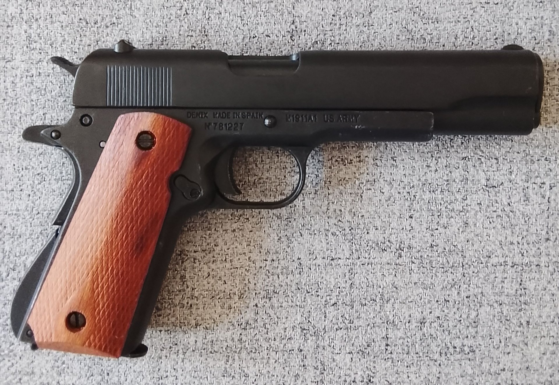Colt 1911,Denix – Bild 1