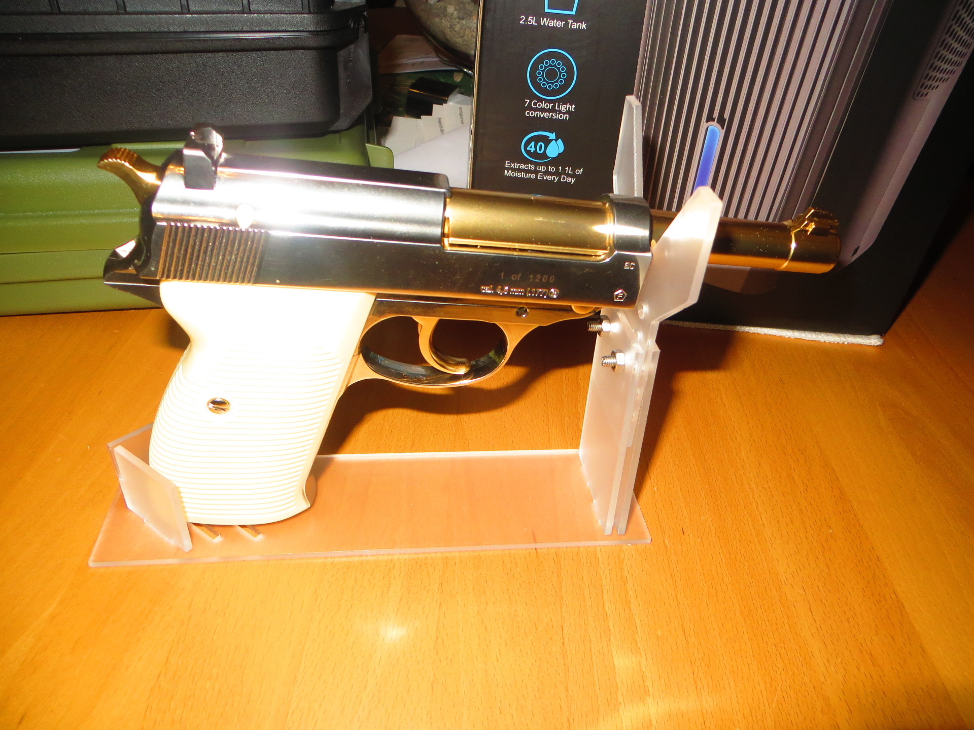 UMAREX WALTHER P38 CO2 "LIMITED-GOLD-EDITION" – Bild 3