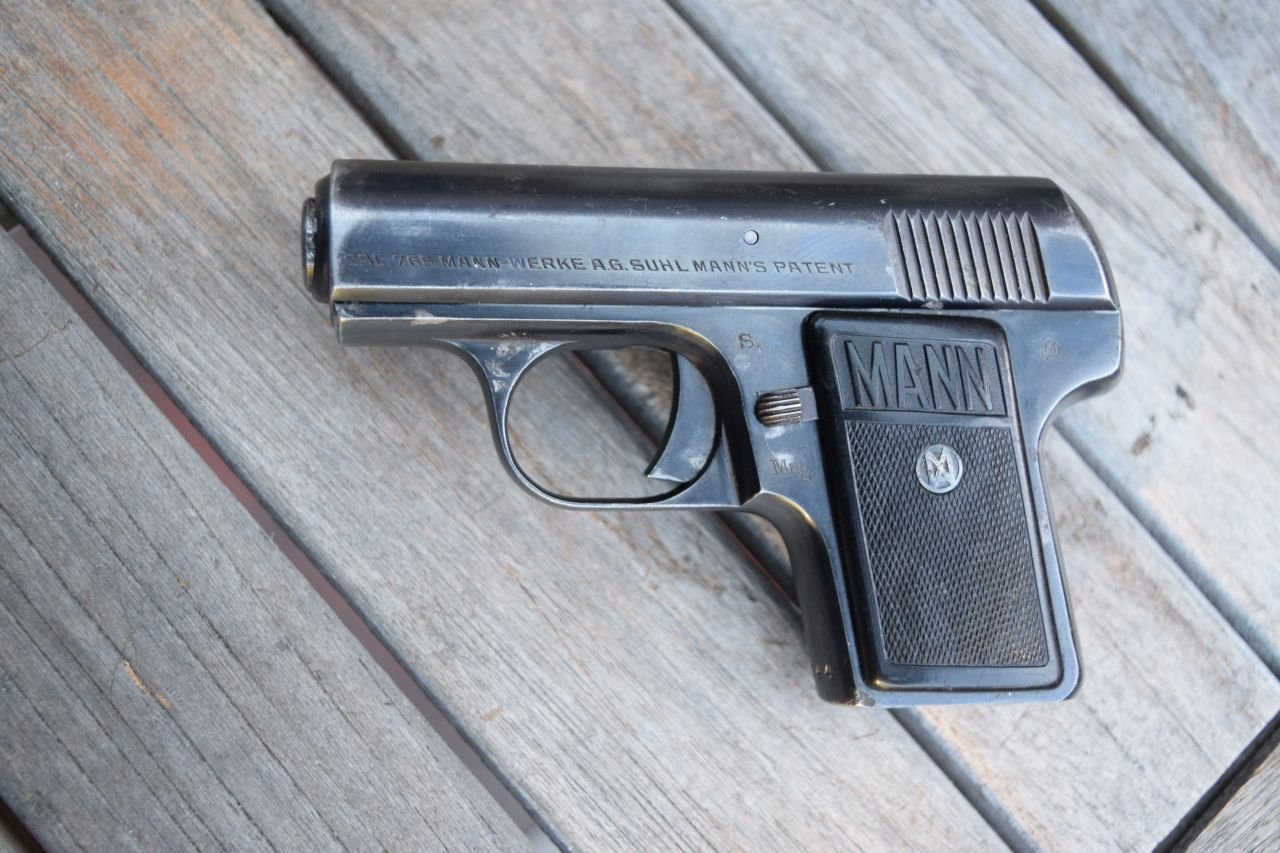 Deutschland MANN Selbstladepistole Modell 1924 Kal. 7,65 Sammlerwaffe – Bild 1