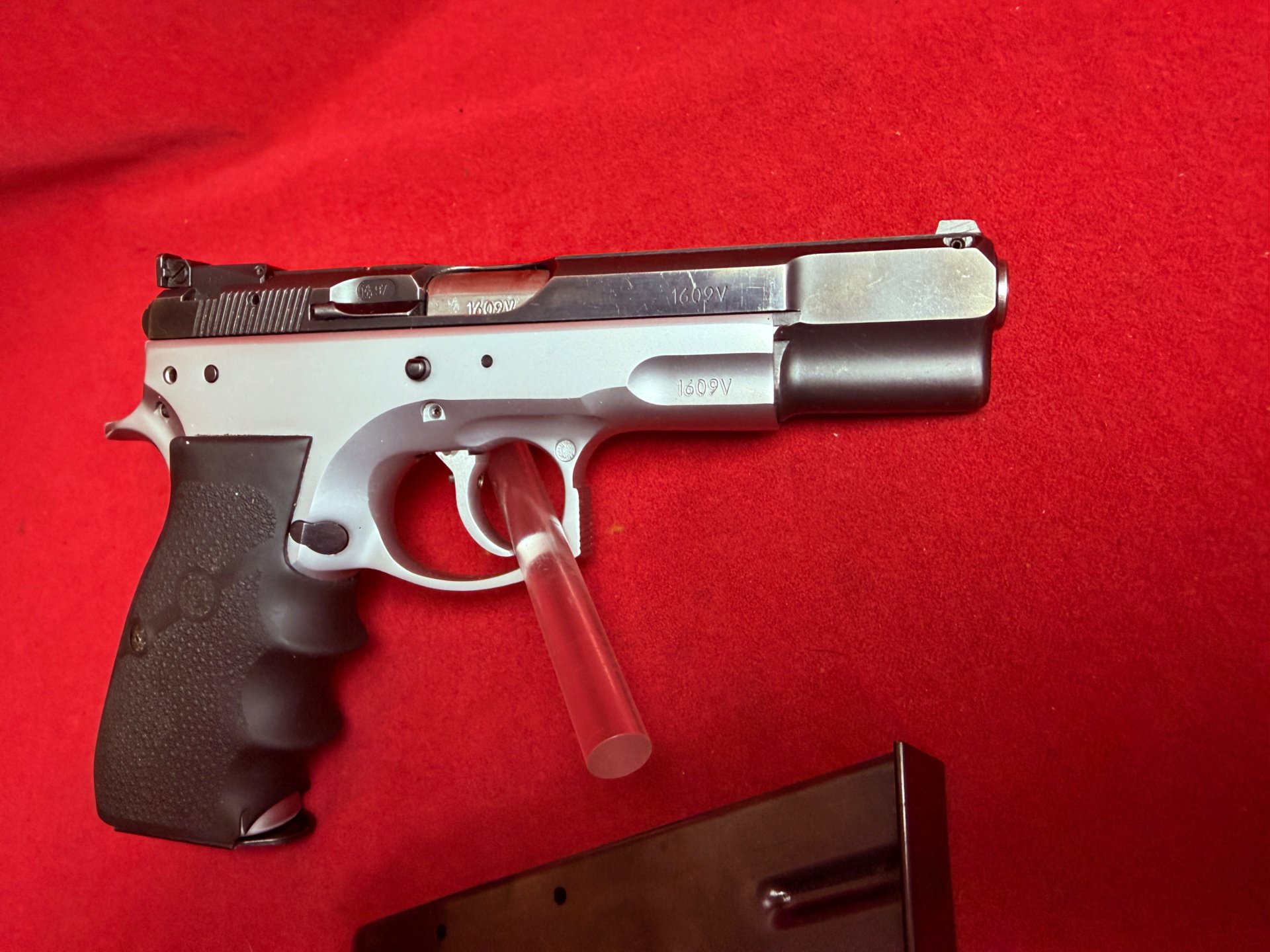 CZ 75 B Duo Tone, LPA Visier, Trigger Stop, 2x Magazin, Abzugtuning von Waffen Oschatz – Bild 4