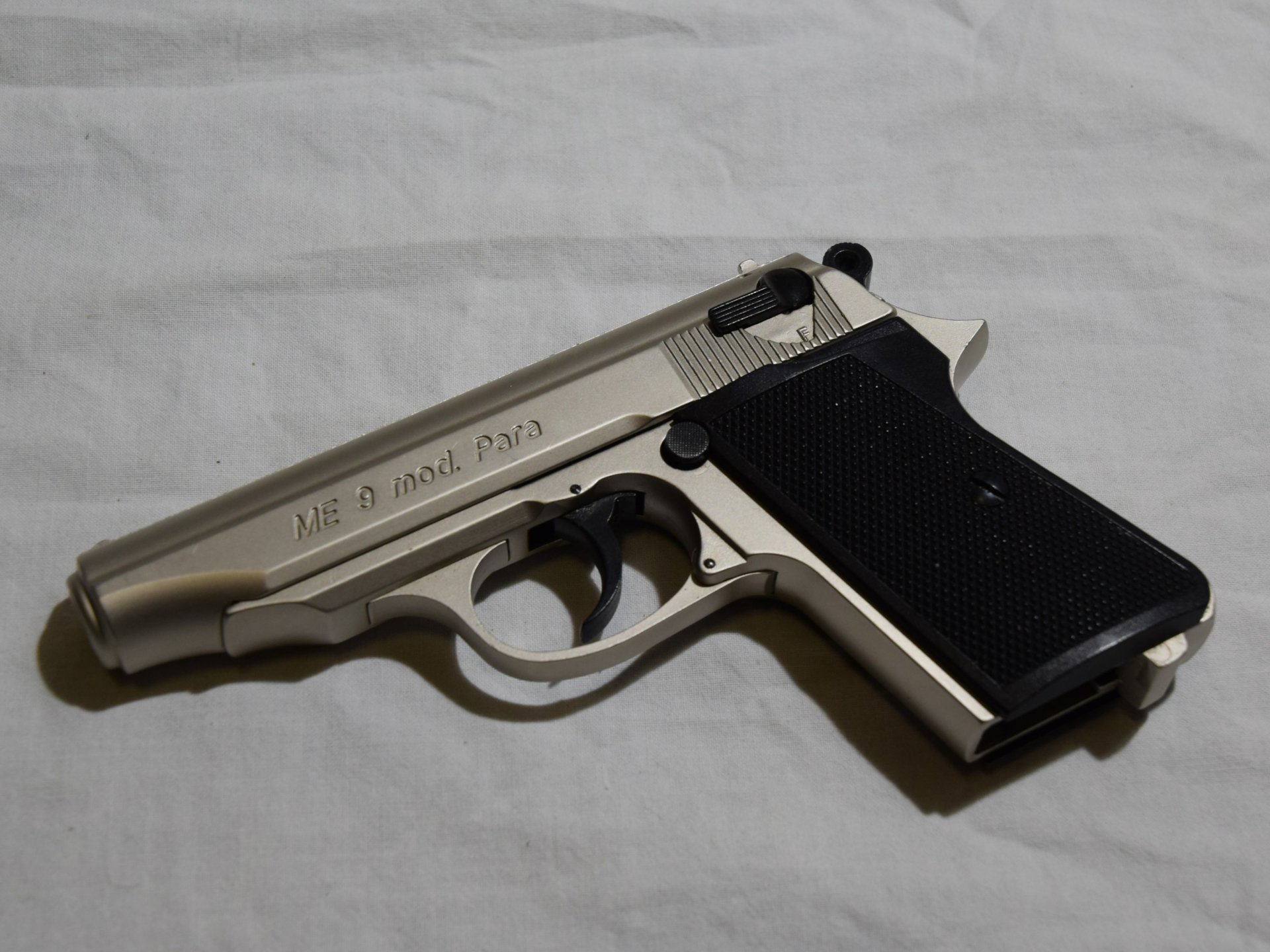 ME 9 mod. Para Vernickelt Cal. 9mm P.A.K. – Bild 2