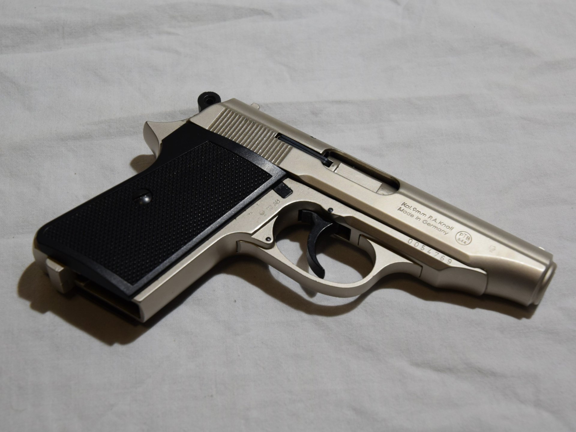 ME 9 mod. Para Vernickelt Cal. 9mm P.A.K. – Bild 4