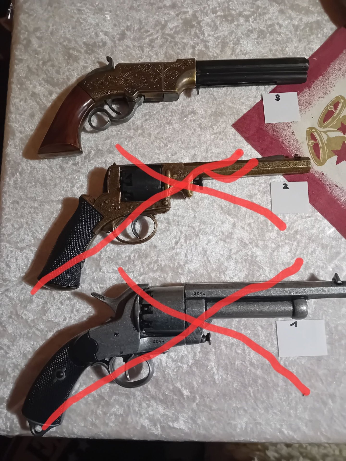 Diverse Deko Revolver – Bild 5