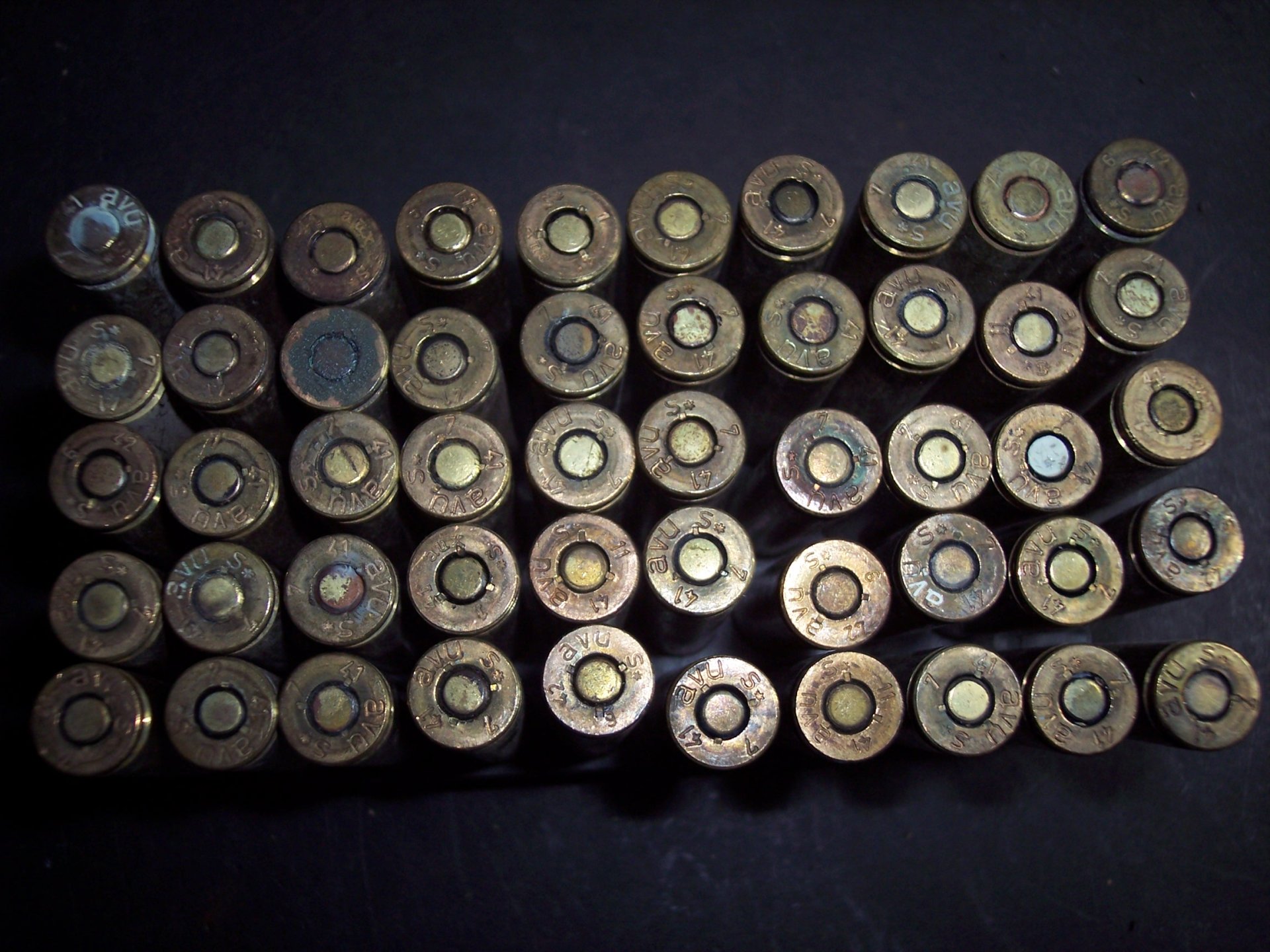 Konvolut 50 Hülsen P.m.K. schwarz WWII WK2 (MP38 u. 40 MG34 42 K98 P08 PPK Mauser Walther) – Bild 1
