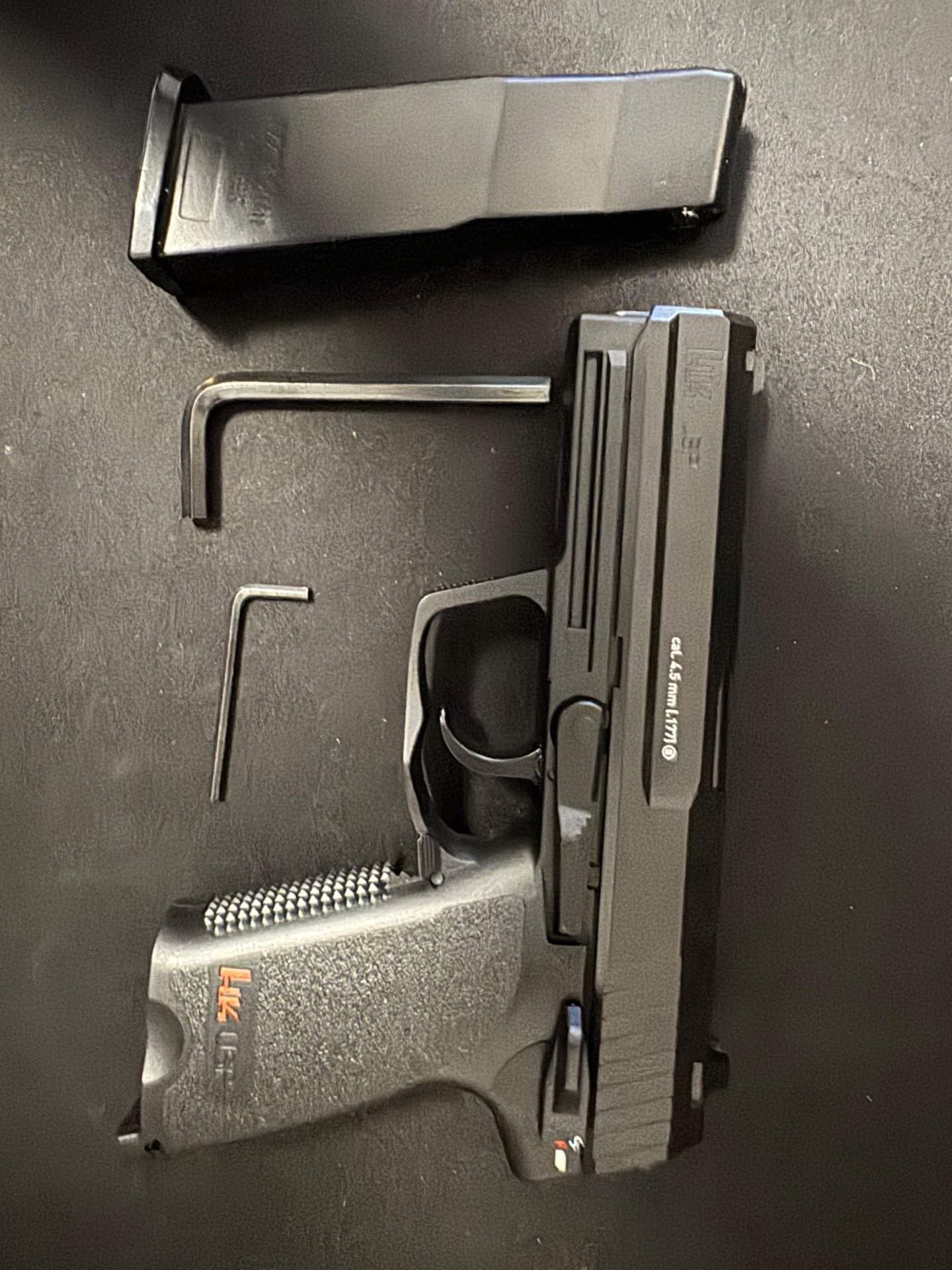 Heckler & Koch CO2 Pistole USP (Kaliber: 4,5 BB﻿﻿) – Bild 3