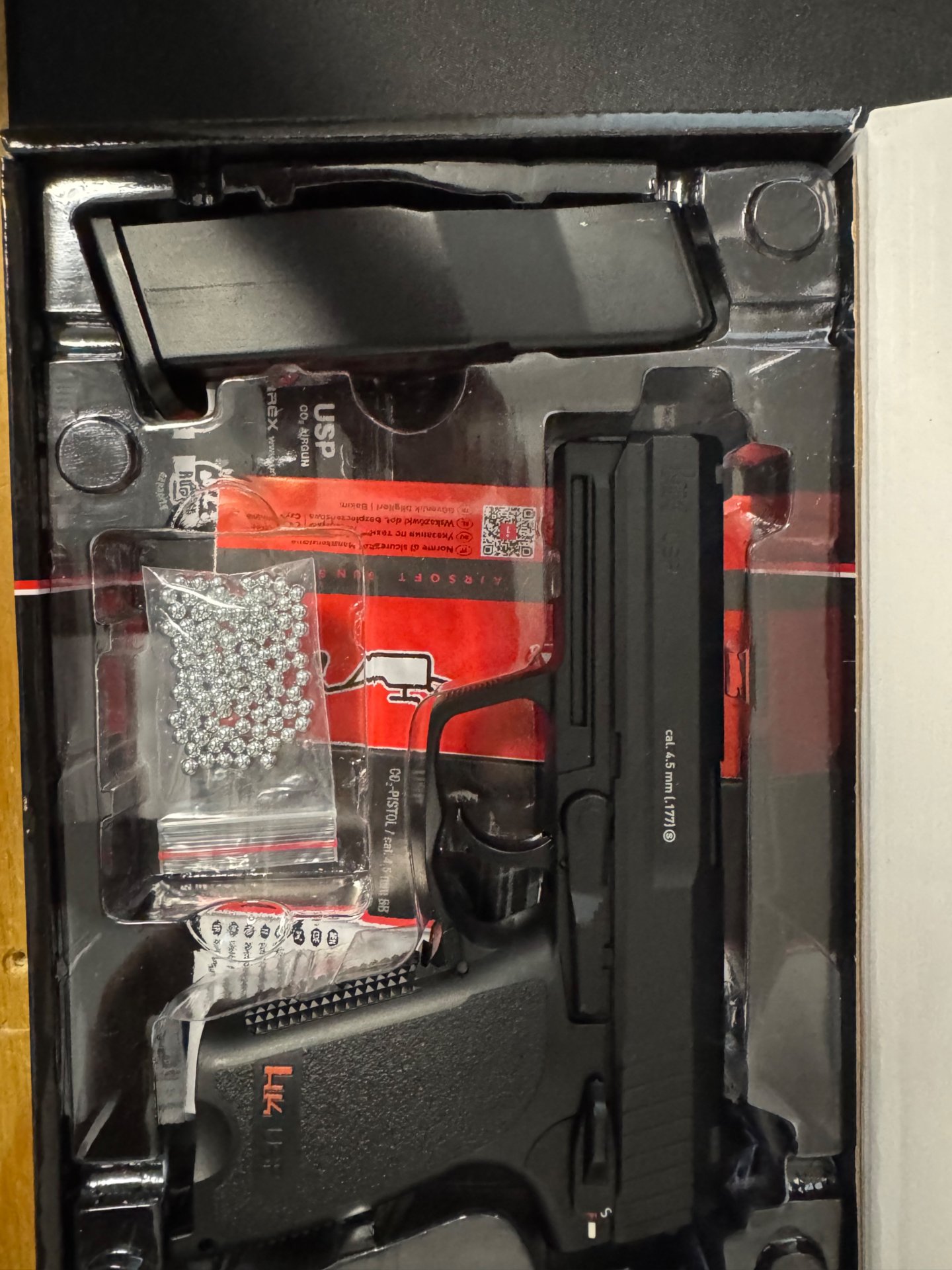 Heckler & Koch CO2 Pistole USP (Kaliber: 4,5 BB﻿﻿) – Bild 1