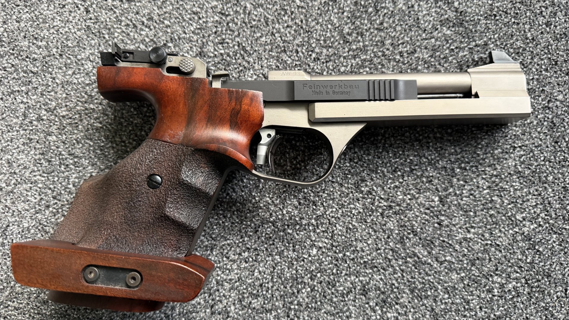 Sportpistole Feinwerkbau Mod. AW93 – Bild 2
