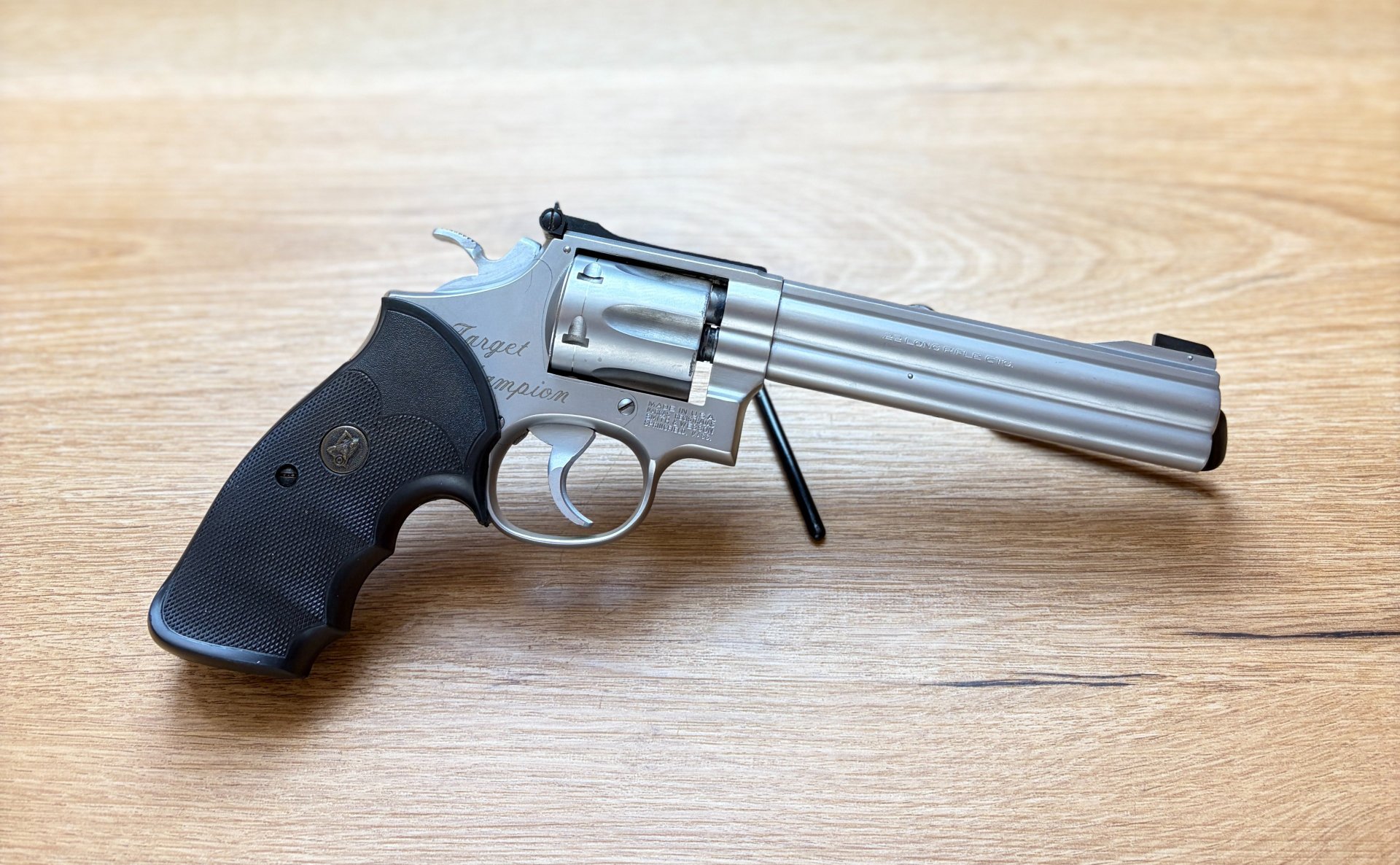 Smith & Wesson Model TARGET CHAMPION 617 Matchrevolver 22l.r. "SEHR GUTER ZUSTAND" – Bild 5