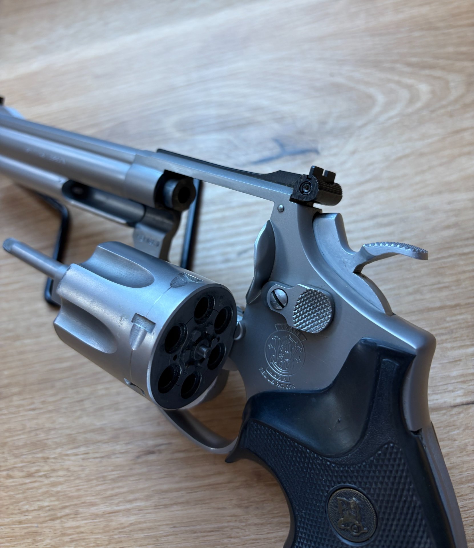 Smith & Wesson Model TARGET CHAMPION 617 Matchrevolver 22l.r. "SEHR GUTER ZUSTAND" – Bild 4