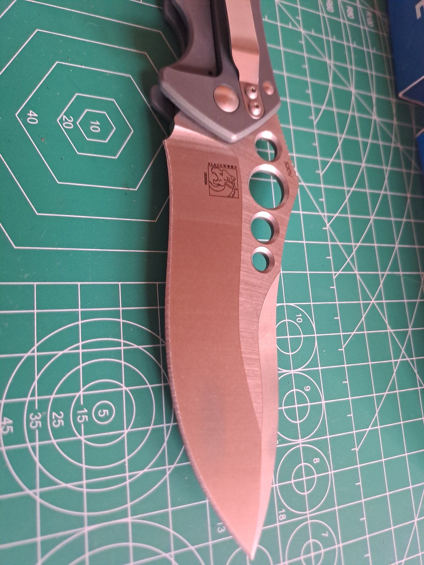 Benchmade Skirmish neu mit Holster und Verpackung – Bild 5