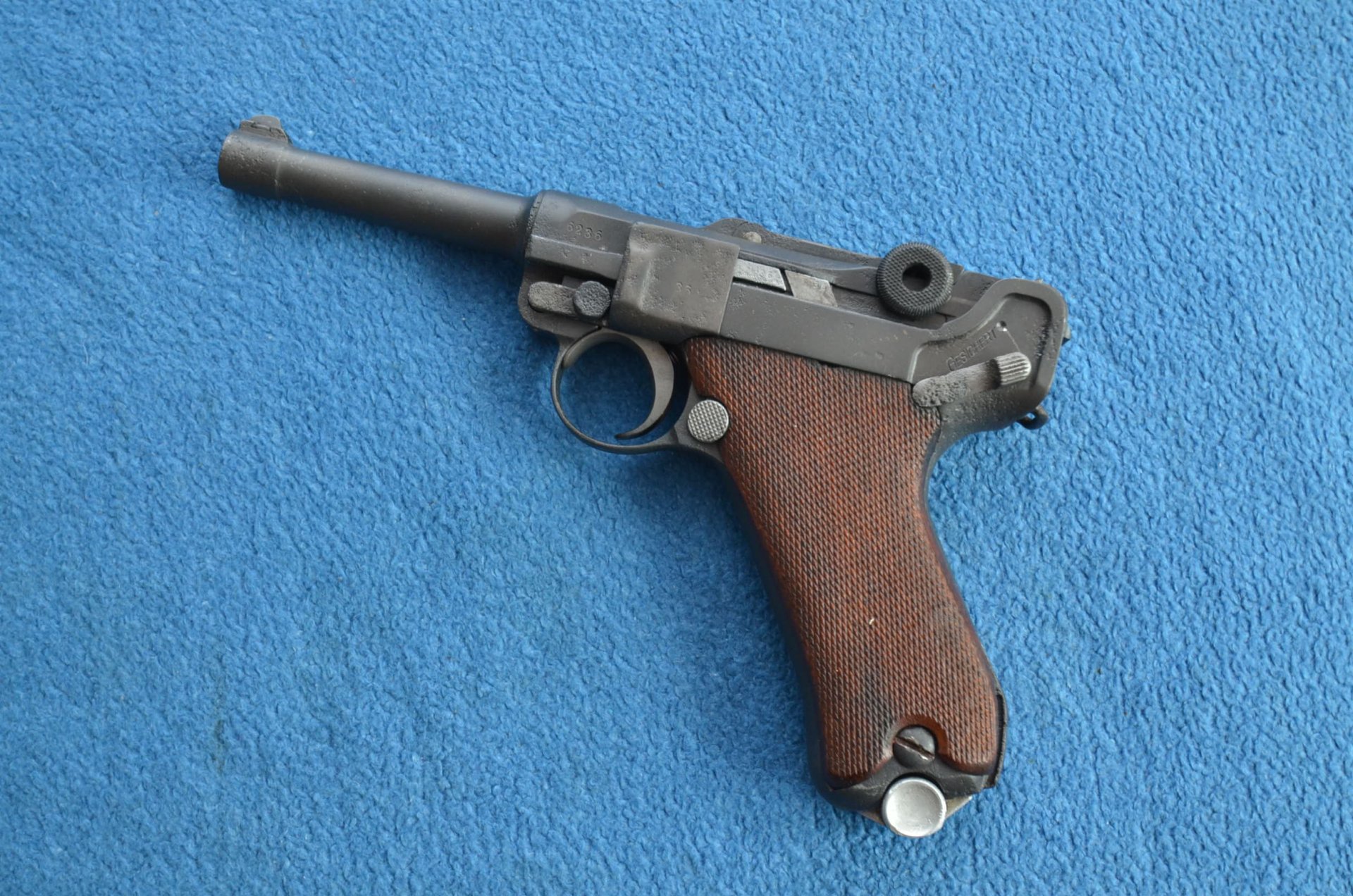 PISTOLE 08 DWM 1915 9x19 – Bild 1