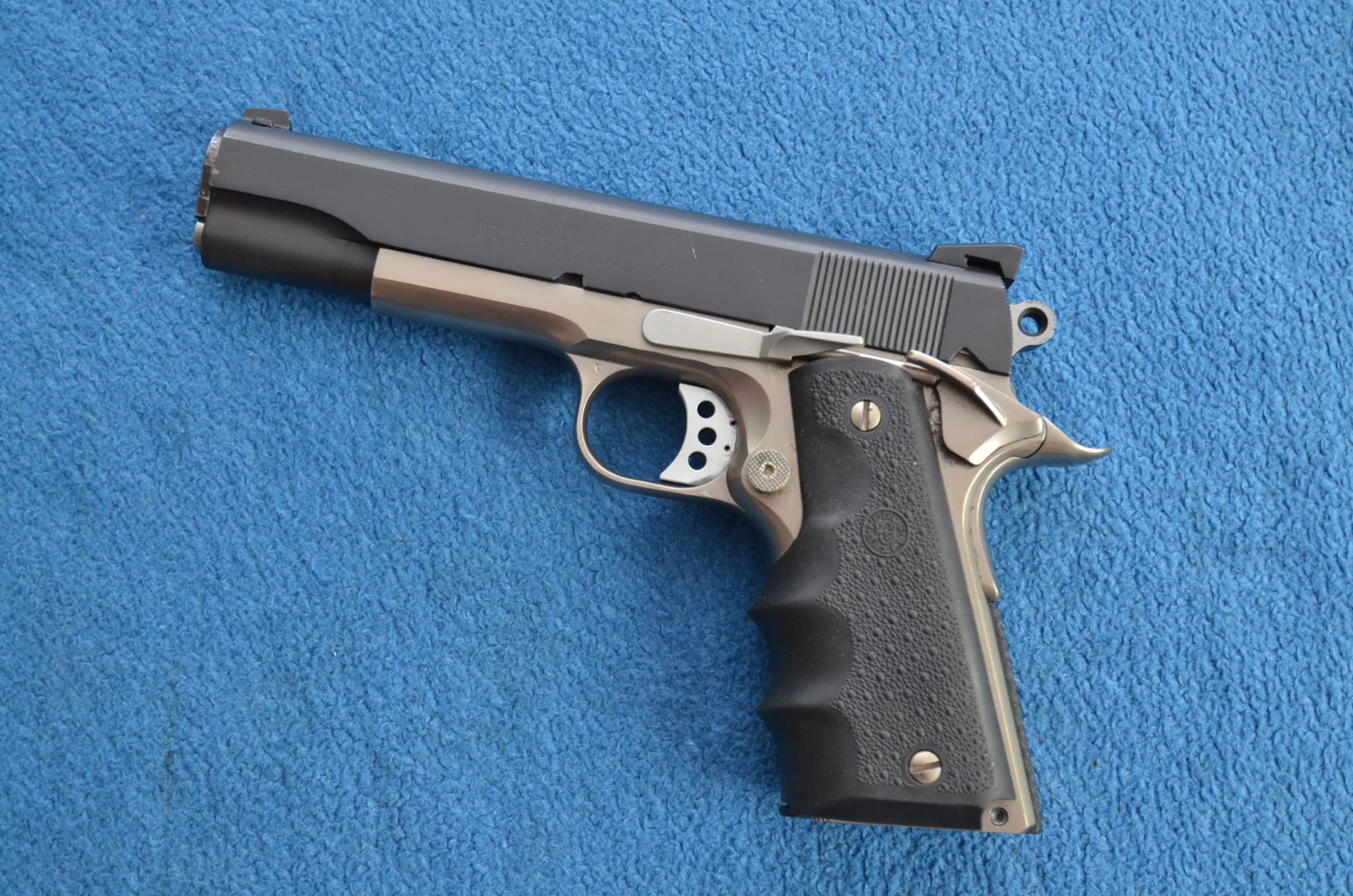 SEHR SCHÖNE PISTOLE COLT GOVERMENT MODEL 1911A1 .45 ACP – Bild 1