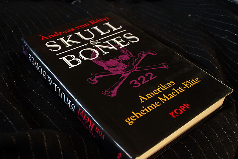 SKULL & BONES - Amerikas geheime Macht-Elite Andreas von Retvi – Bild 1