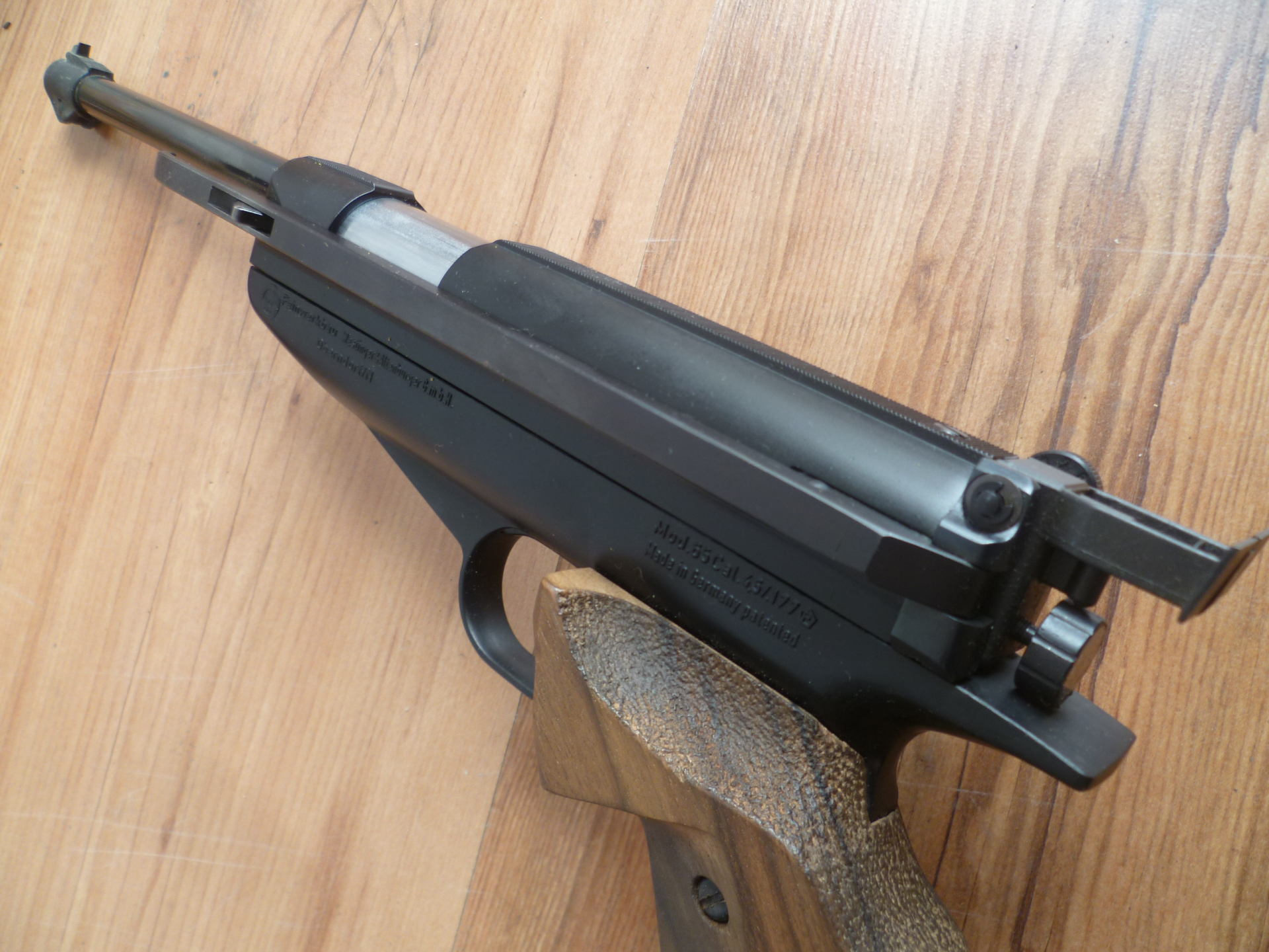 Matchluftpistole Feinwerkbau Modell 65 – Bild 2