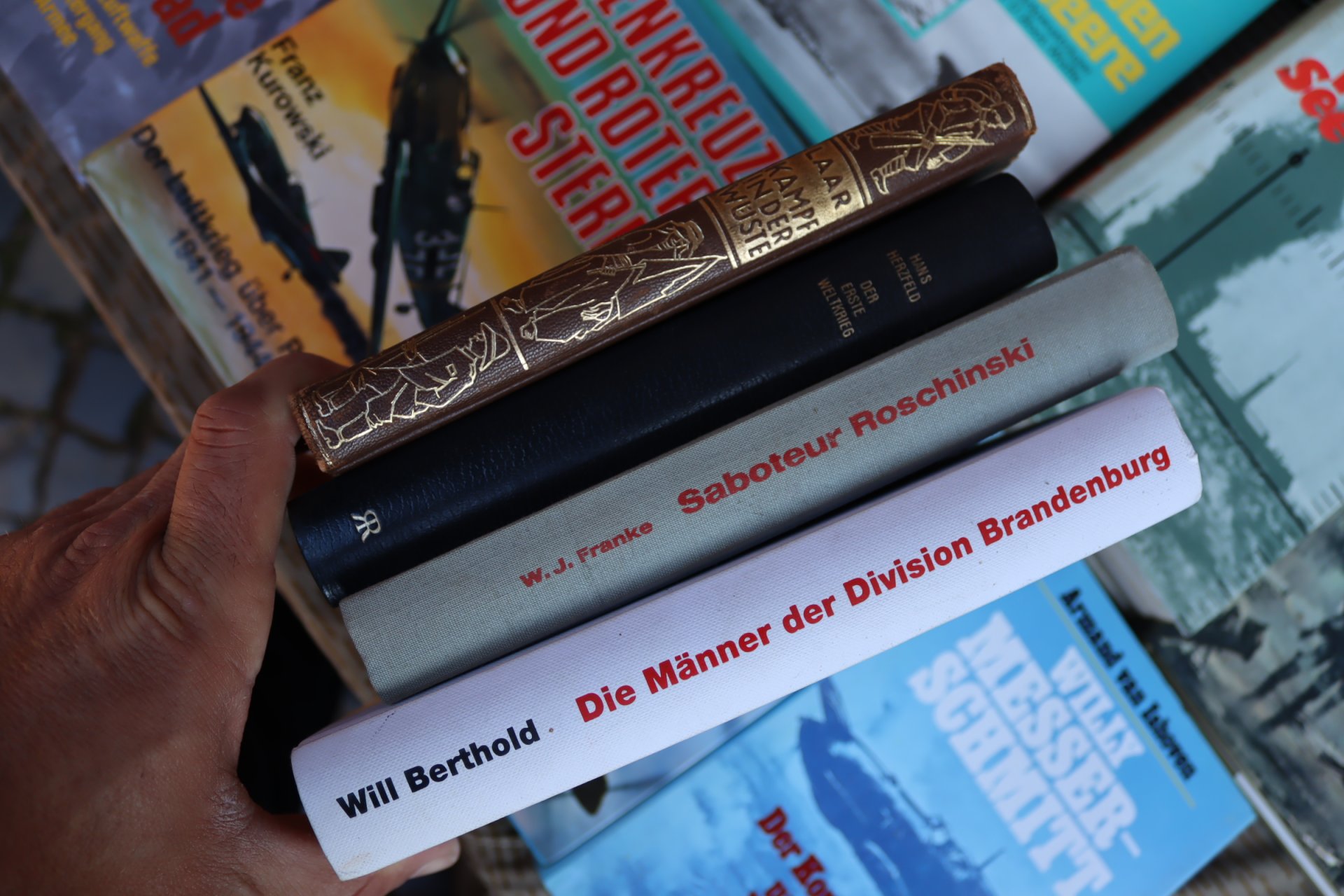 Bücher Konvolut Wehrmacht Luftwaffe 2.Weltkrieg Motorbuch 2.WK Kriegsmarine Waffenbücher – Bild 4