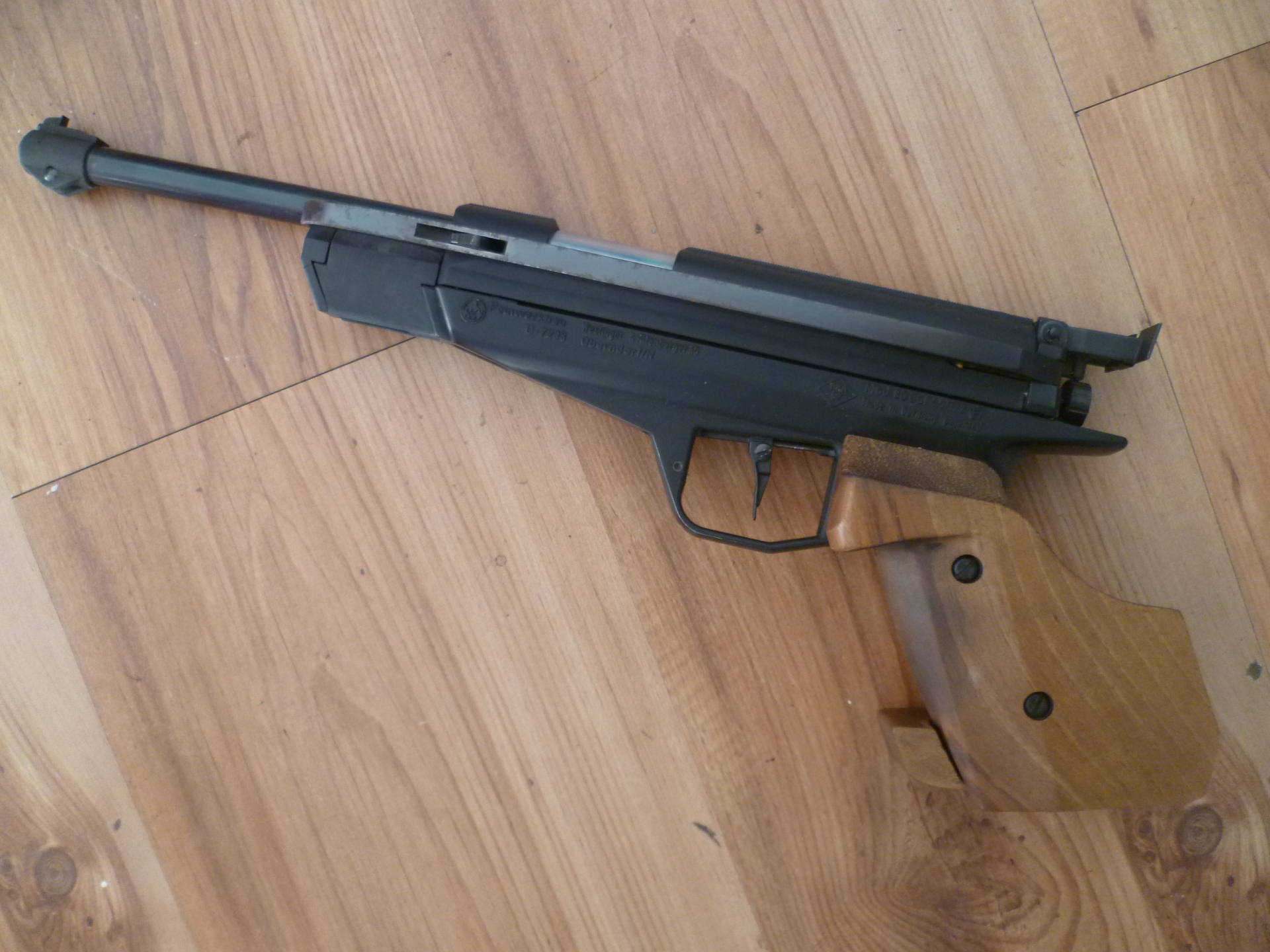 Matchluftpistole Feinwerkbau Modell 80 – Bild 2