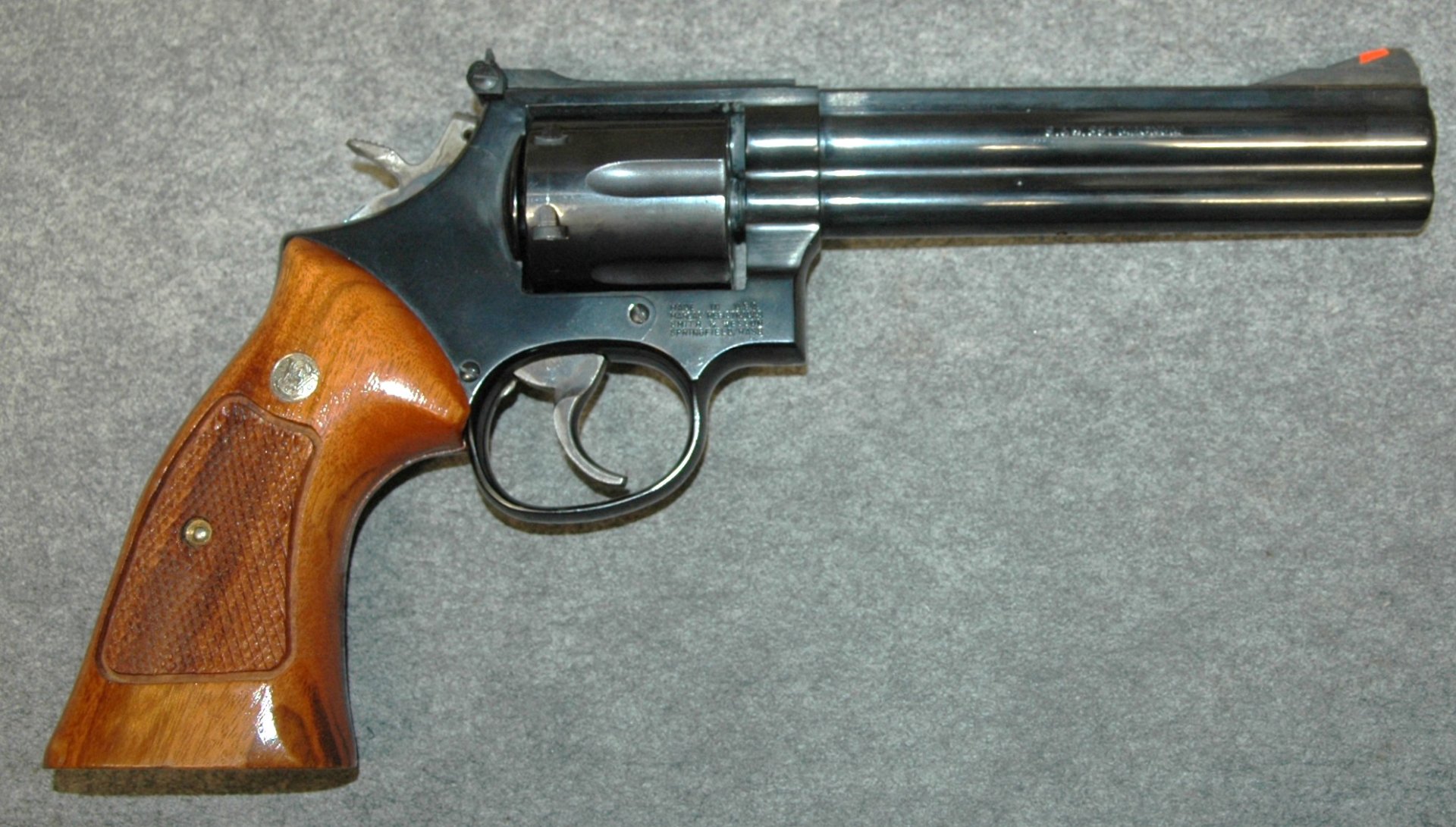 Revolver S&W – Bild 1