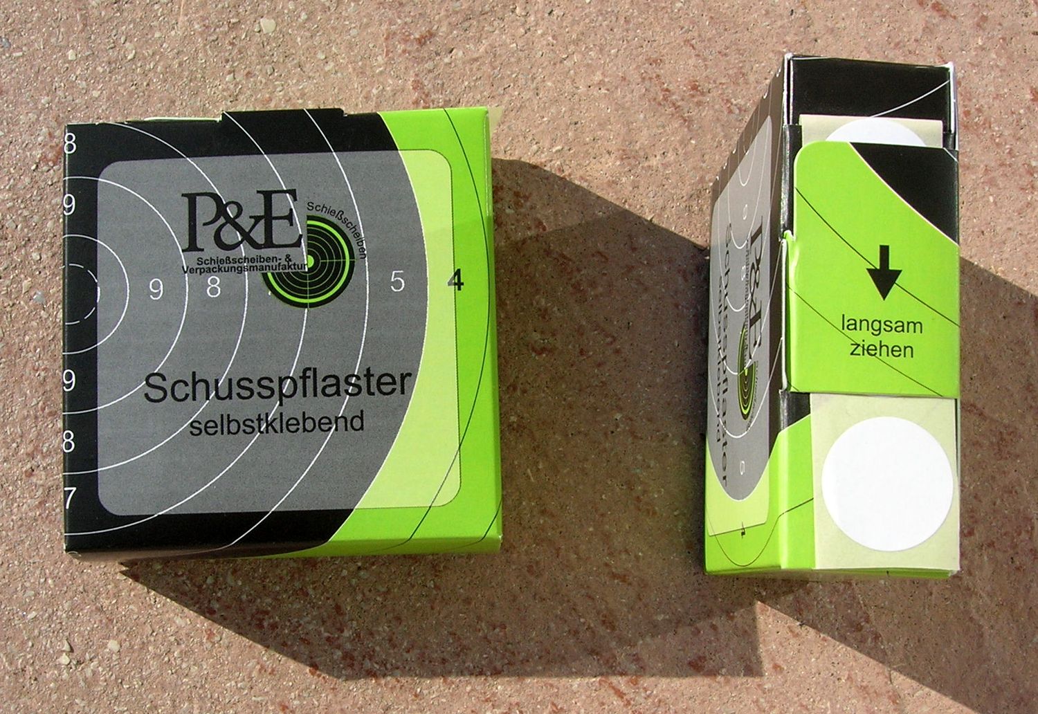 P & E - Schusslochpflaster 19 mm weiß - 1.000 Schusspflaster im Spender – Bild 1