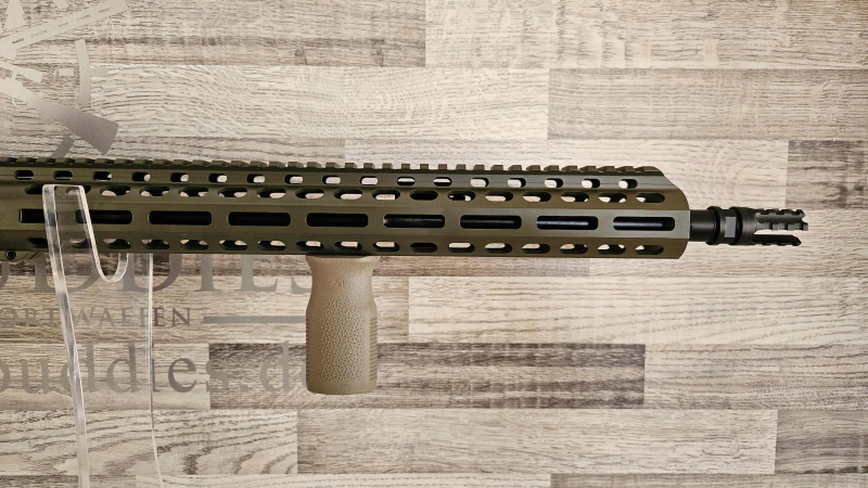 Neuware vom Fachhandel - Schmeisser AR15 M5FL Sondermodell MAGPUL 16,75" OD Green .223Rem mit Optik – Bild 5