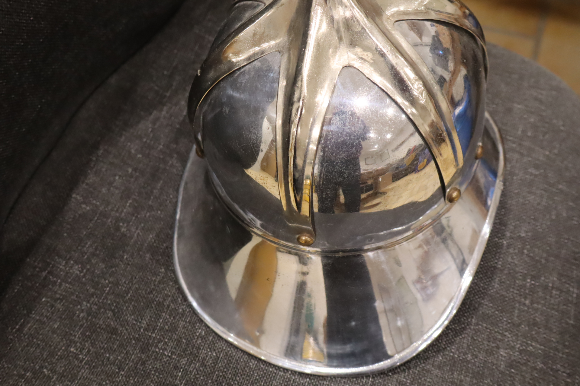 Parade-Feuerwehrhelm aus Jugoslawien 1939-1950 – Bild 1