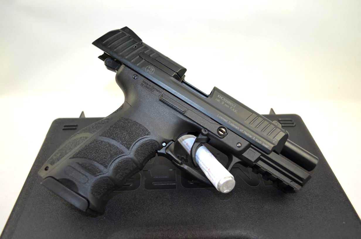 Originalverpackte Heckler&Koch P30 # 9 mm PAK # PTB 912 mit Munition – Bild 2