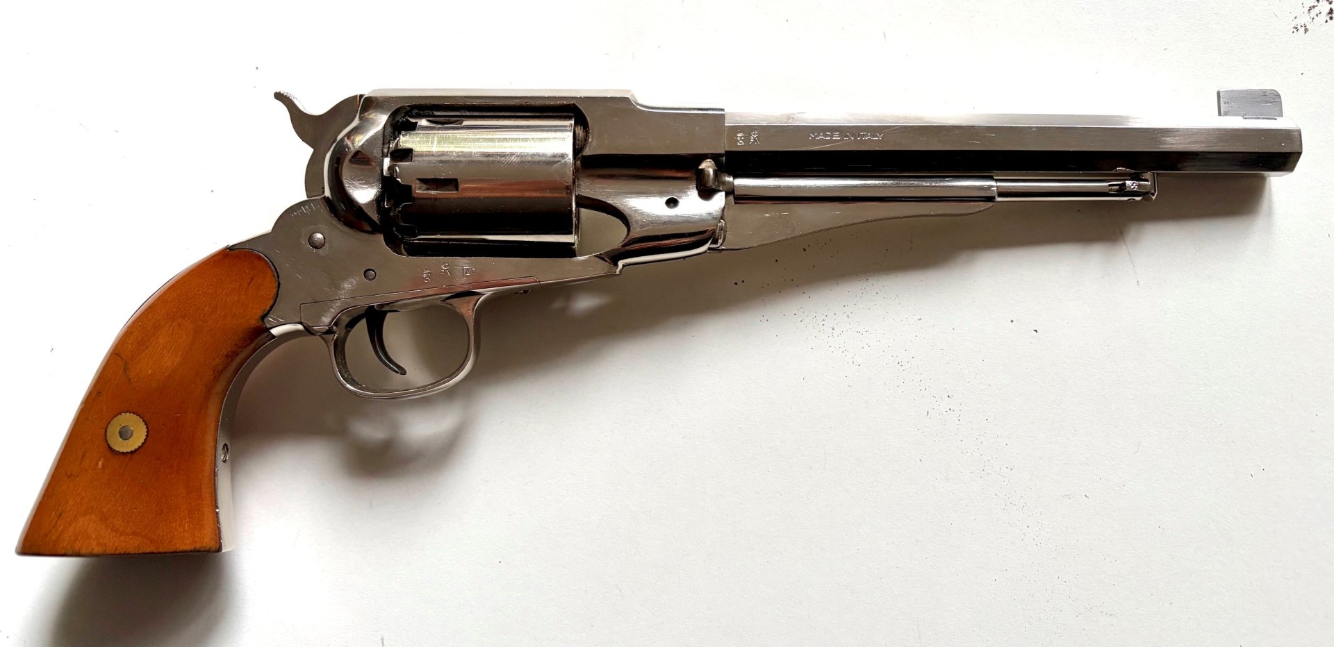 Remington 1858 Uberti Schwarzpulver Revolver .44 BP vernickelt – Bild 1