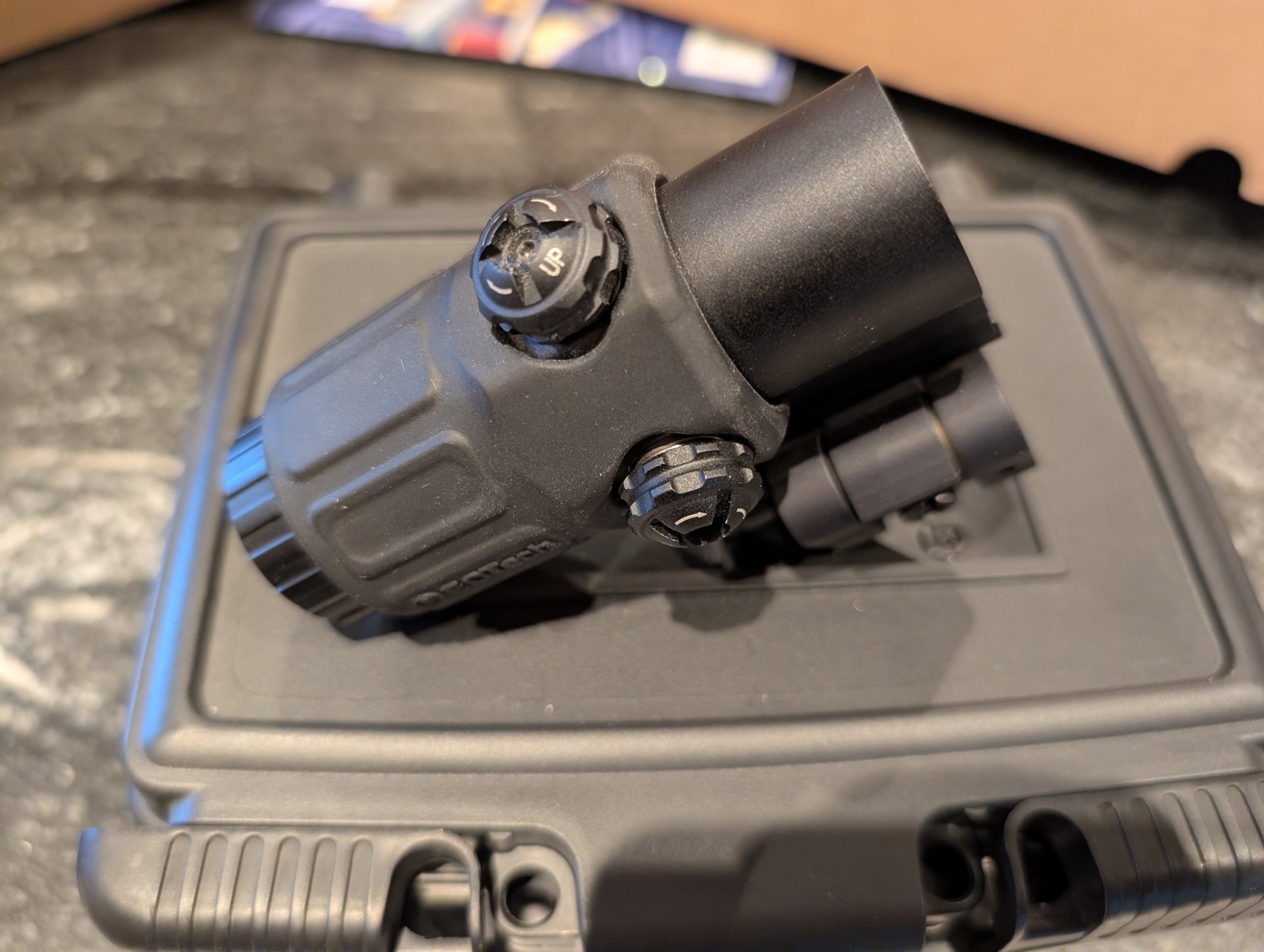 Eotech G33 STS Magnifier – Bild 1