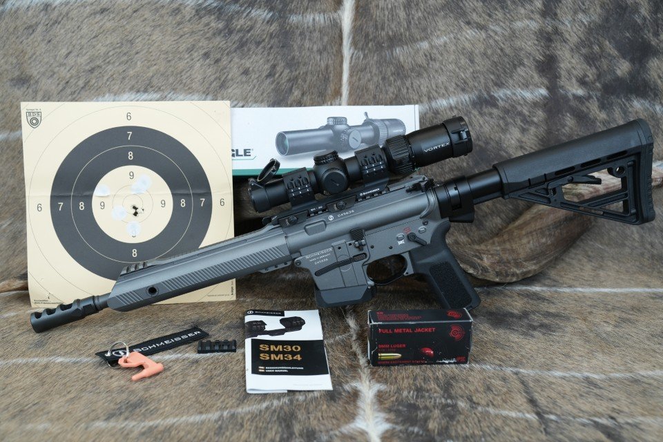 Neuware Schmeisser AR15-9 Kal. 9x19 inkl. Zielfernrohr inkl. eingeschossen WAFFEN FLÜHR ANSBACH – Bild 1