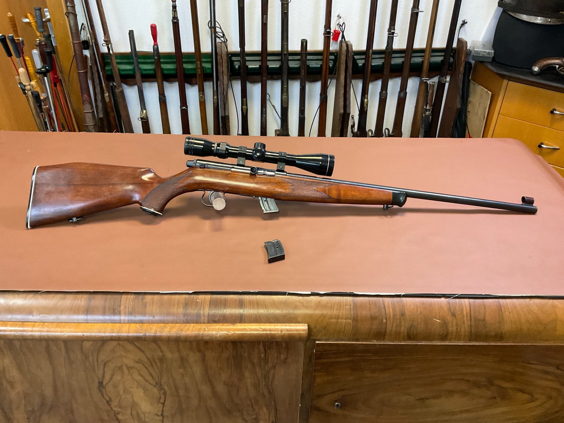 Krico Selbstladebüchse im Kaliber .22lr SNR: 266069 – Bild 1