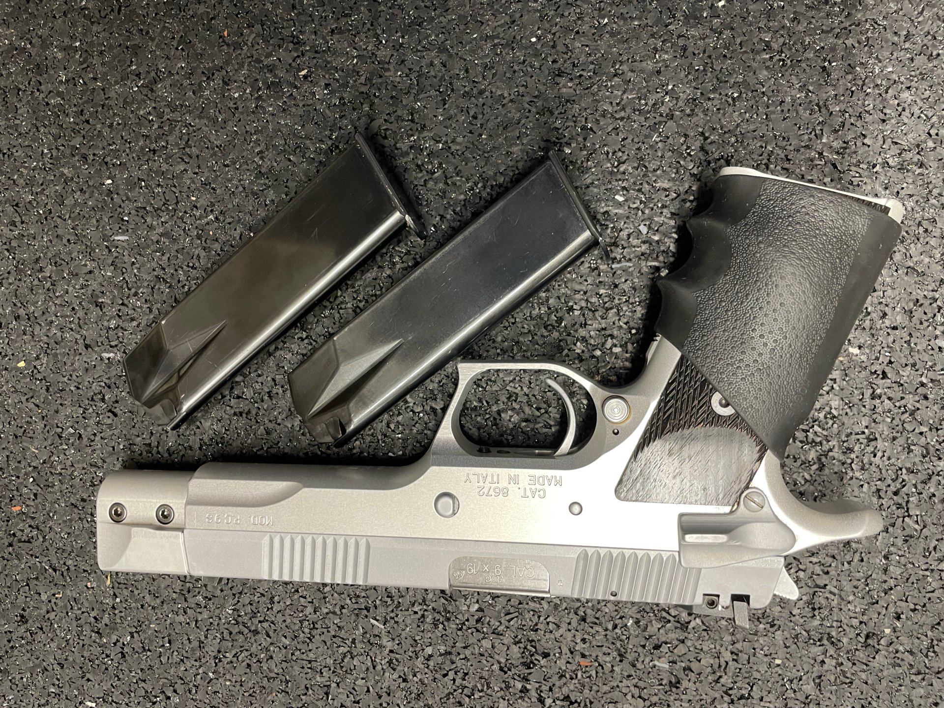 Pardini P.C. 9S Kal. 9mm Luger – Bild 2