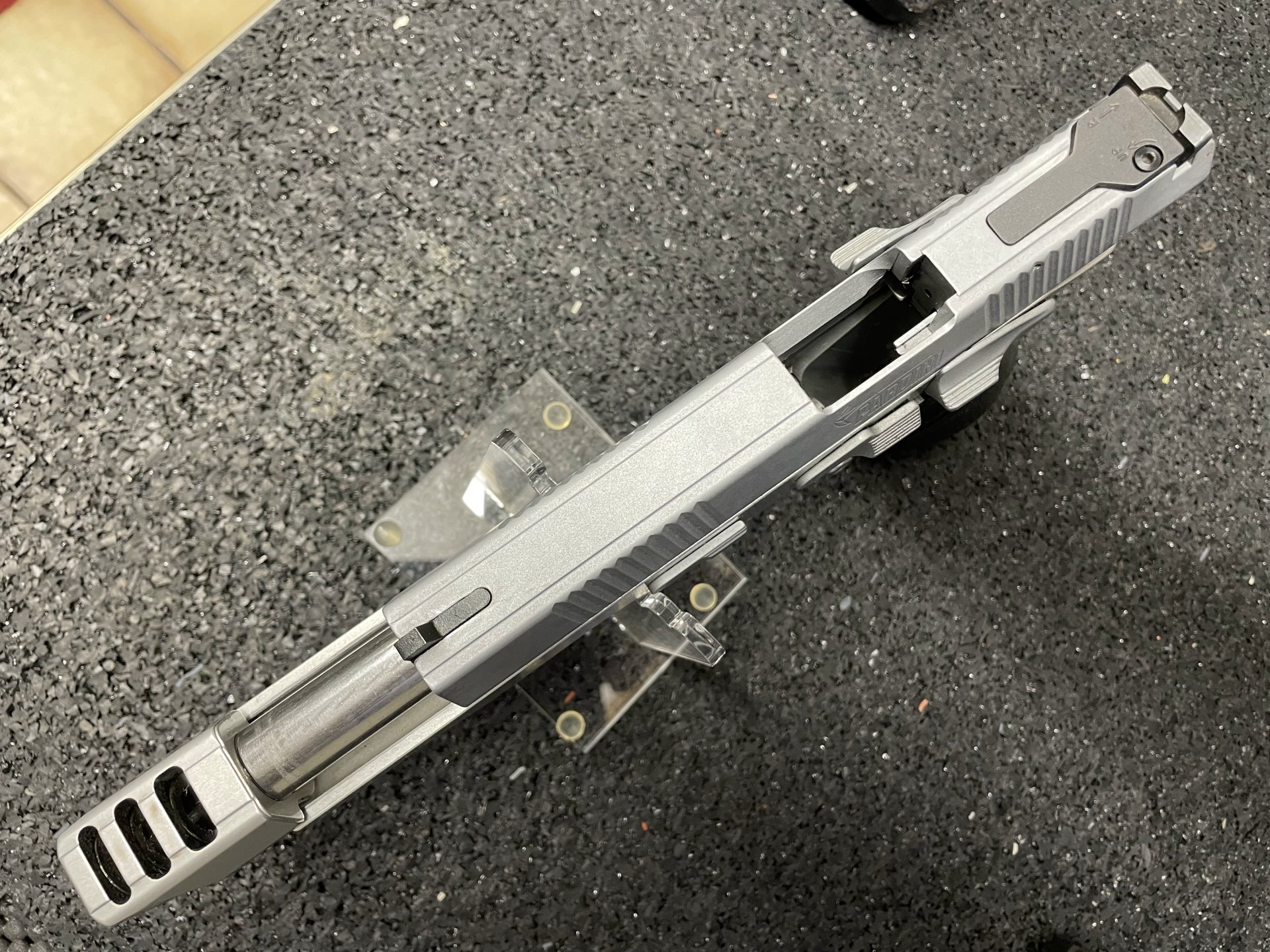 Pardini P.C. 9S Kal. 9mm Luger – Bild 4