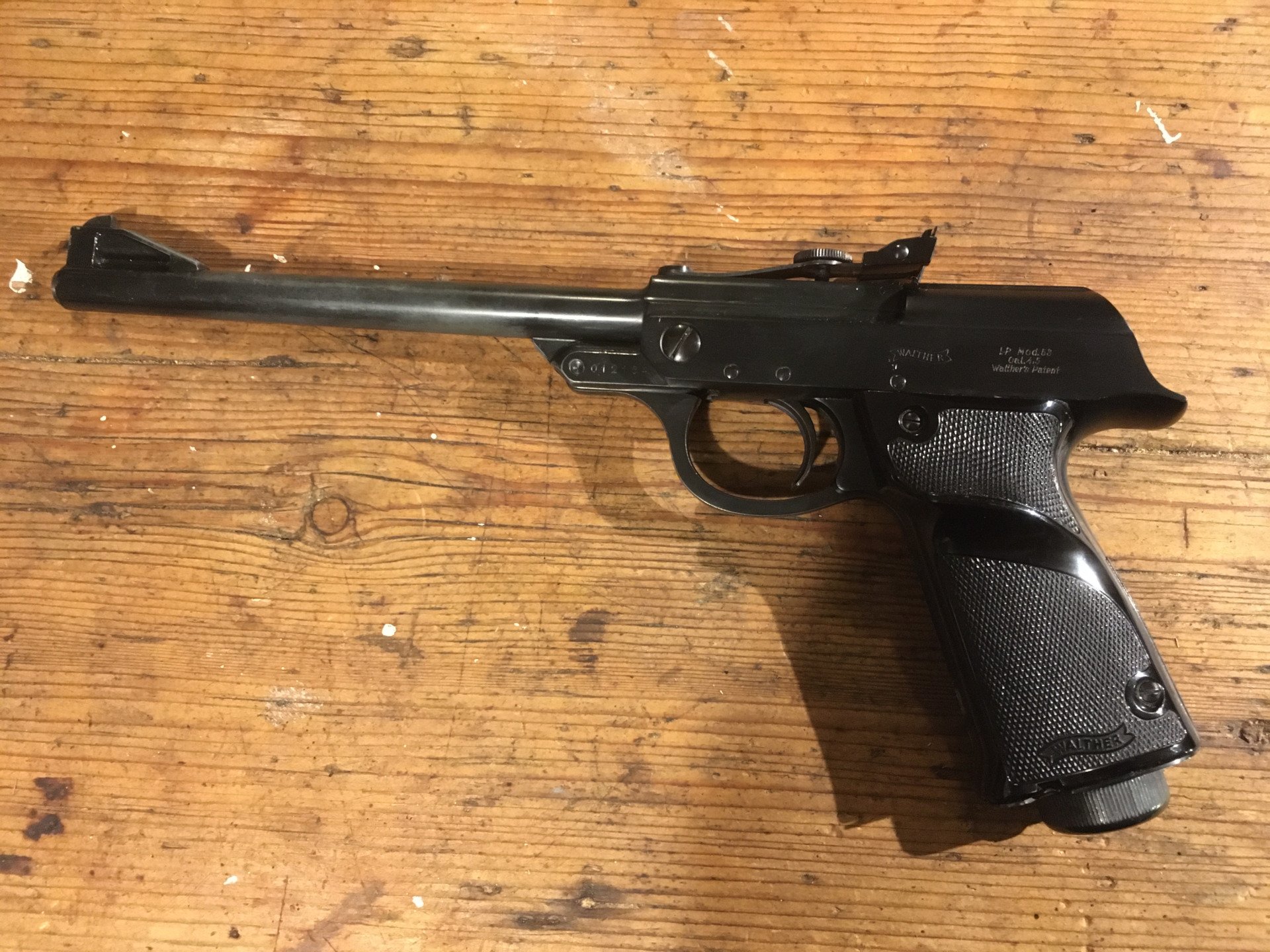 Walther LP53 frühe Fertigung, Entenbürzel, ohne F-Zeichen, Cal. 4,5 mm – Bild 1