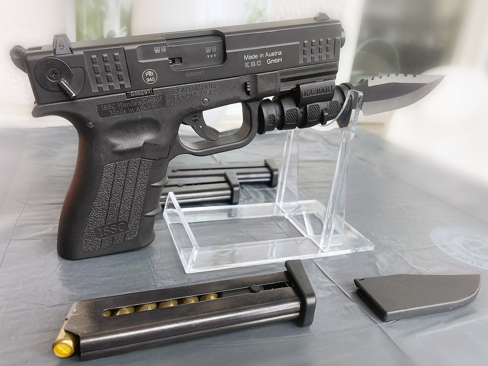 ISSC M22-9 wie "Glock 19" 9mm P.A.K. brüniert mit original KA-BAR Messer – Bild 4