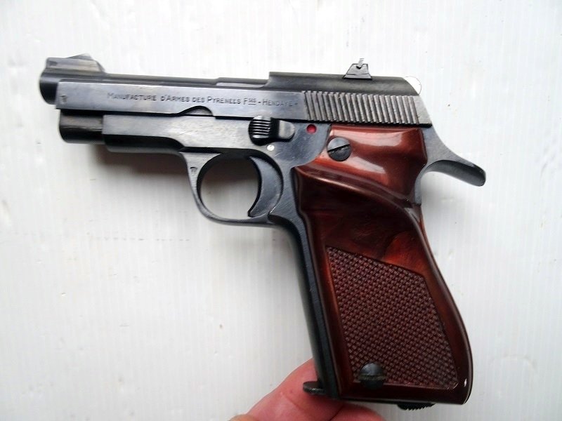 Halbautom. Pistole, UNIQUE, Mod. D6, Kal. .22lr – Bild 4